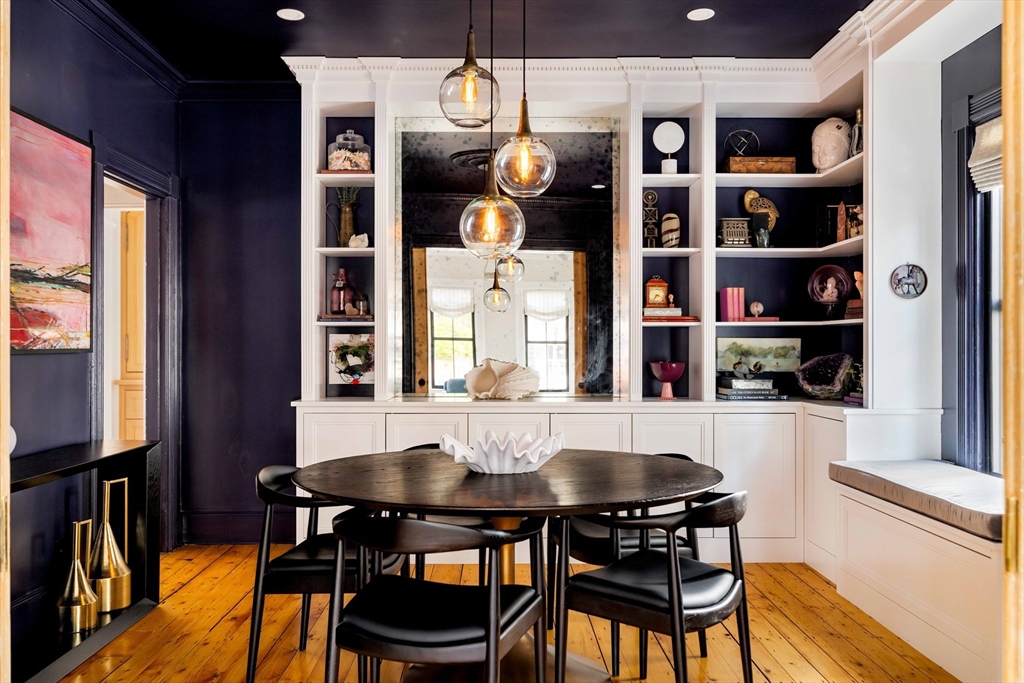 15 Loring Street