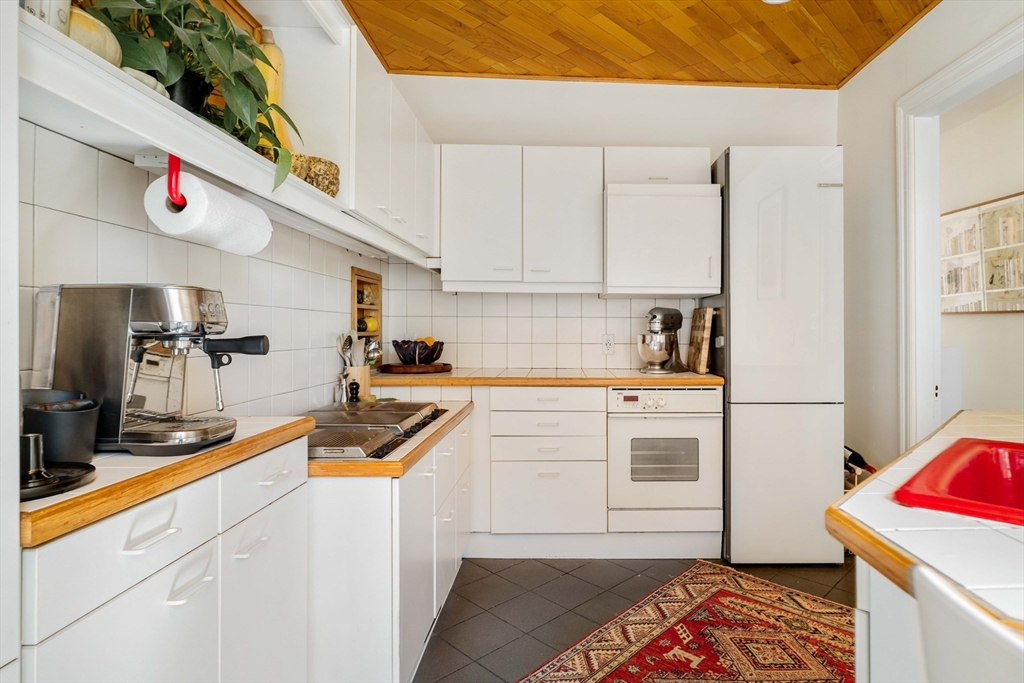 6 Shepard Street # 4