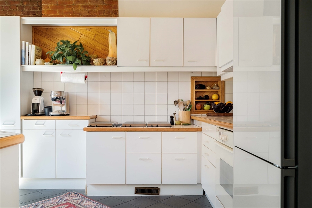6 Shepard Street # 4