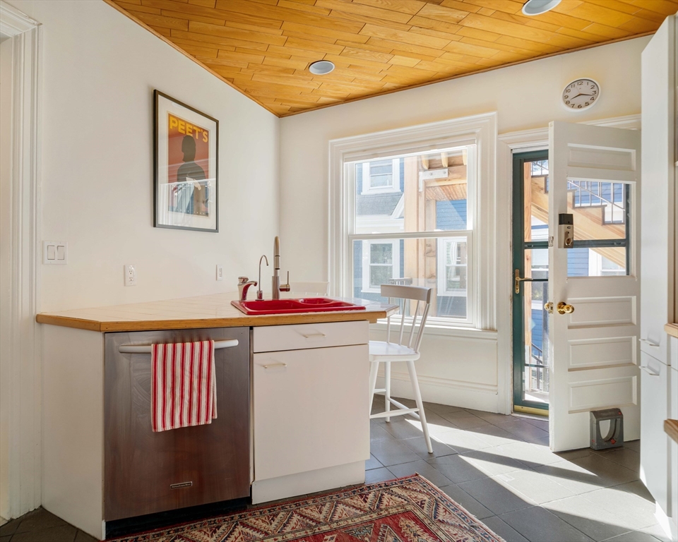 6 Shepard Street # 4