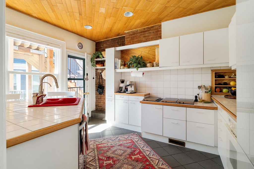 6 Shepard Street # 4