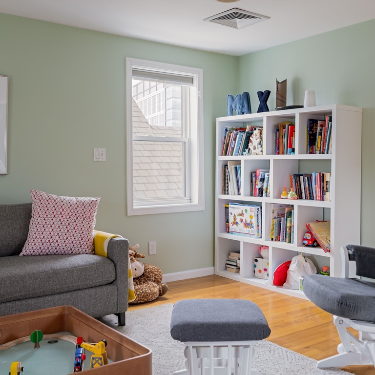 30 Concord Avenue # 2