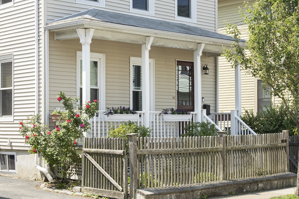 30 Concord Avenue # 2