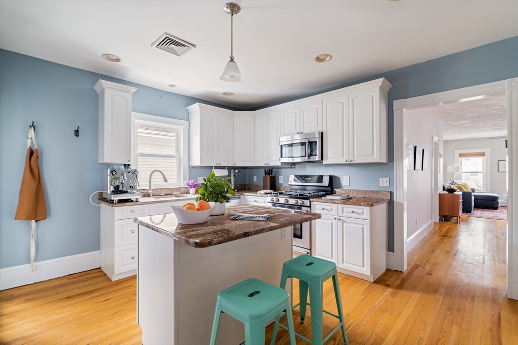 30 Concord Avenue # 2