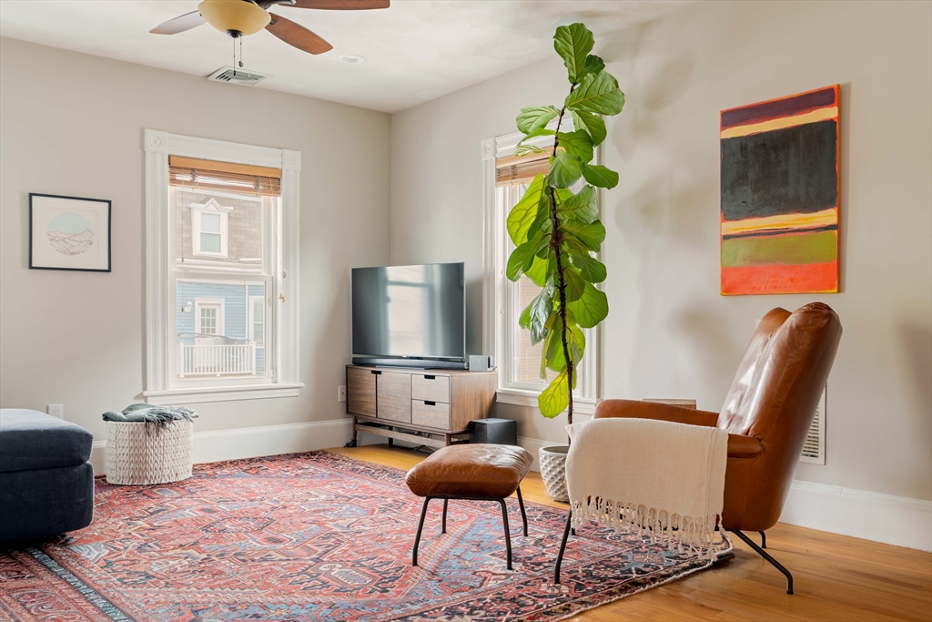 30 Concord Avenue # 2