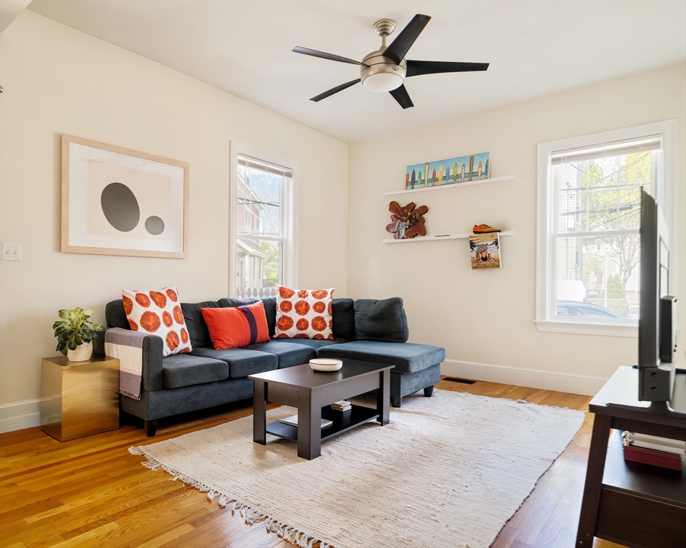 52 Plymouth St # 1