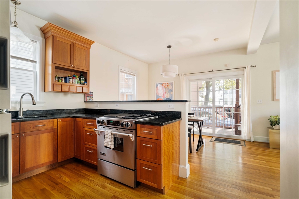 52 Plymouth St # 1