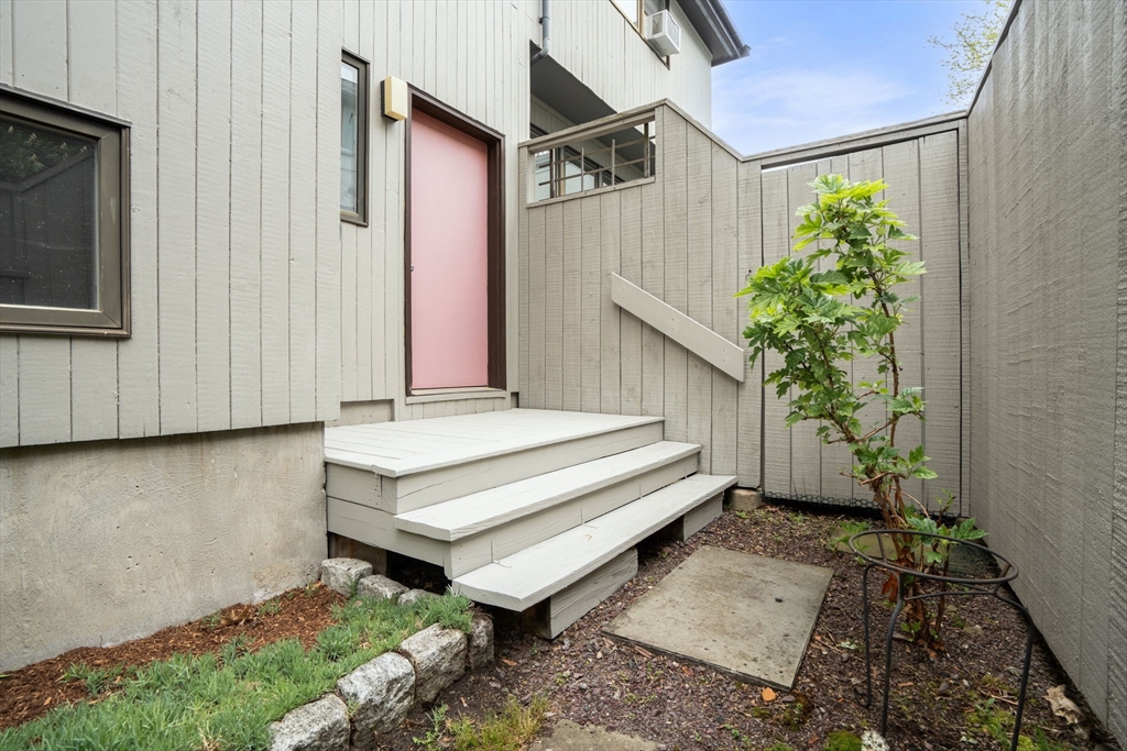 99-101 Larch Rd # 99