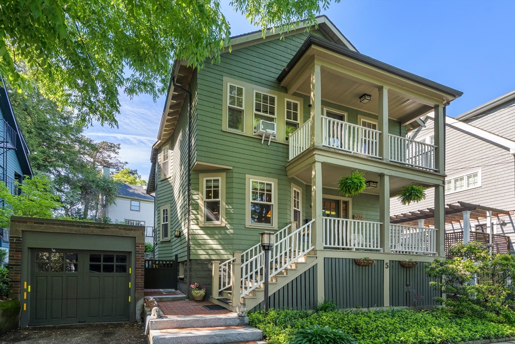 5 Appleton Road