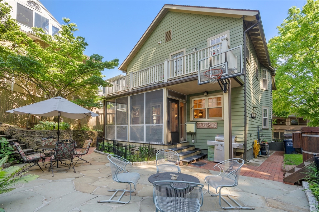 5 Appleton Road