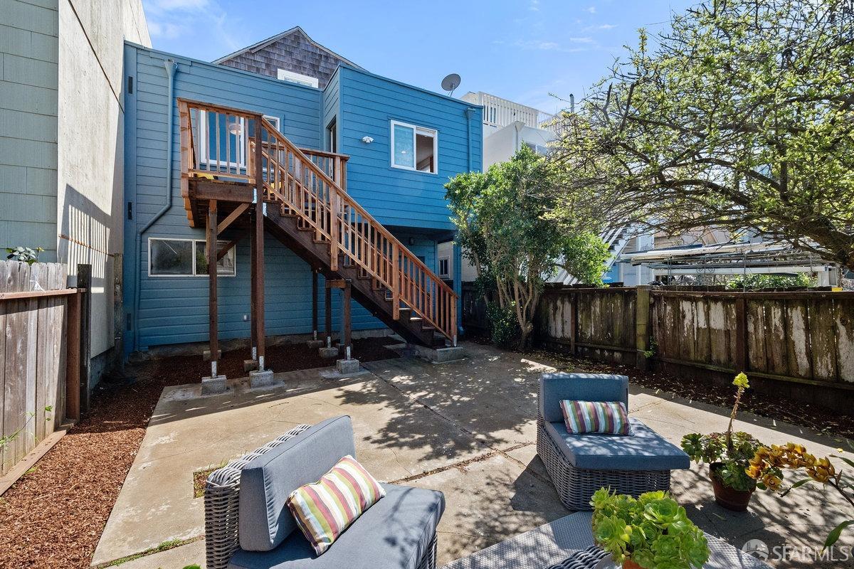 370 Edinburgh Street
