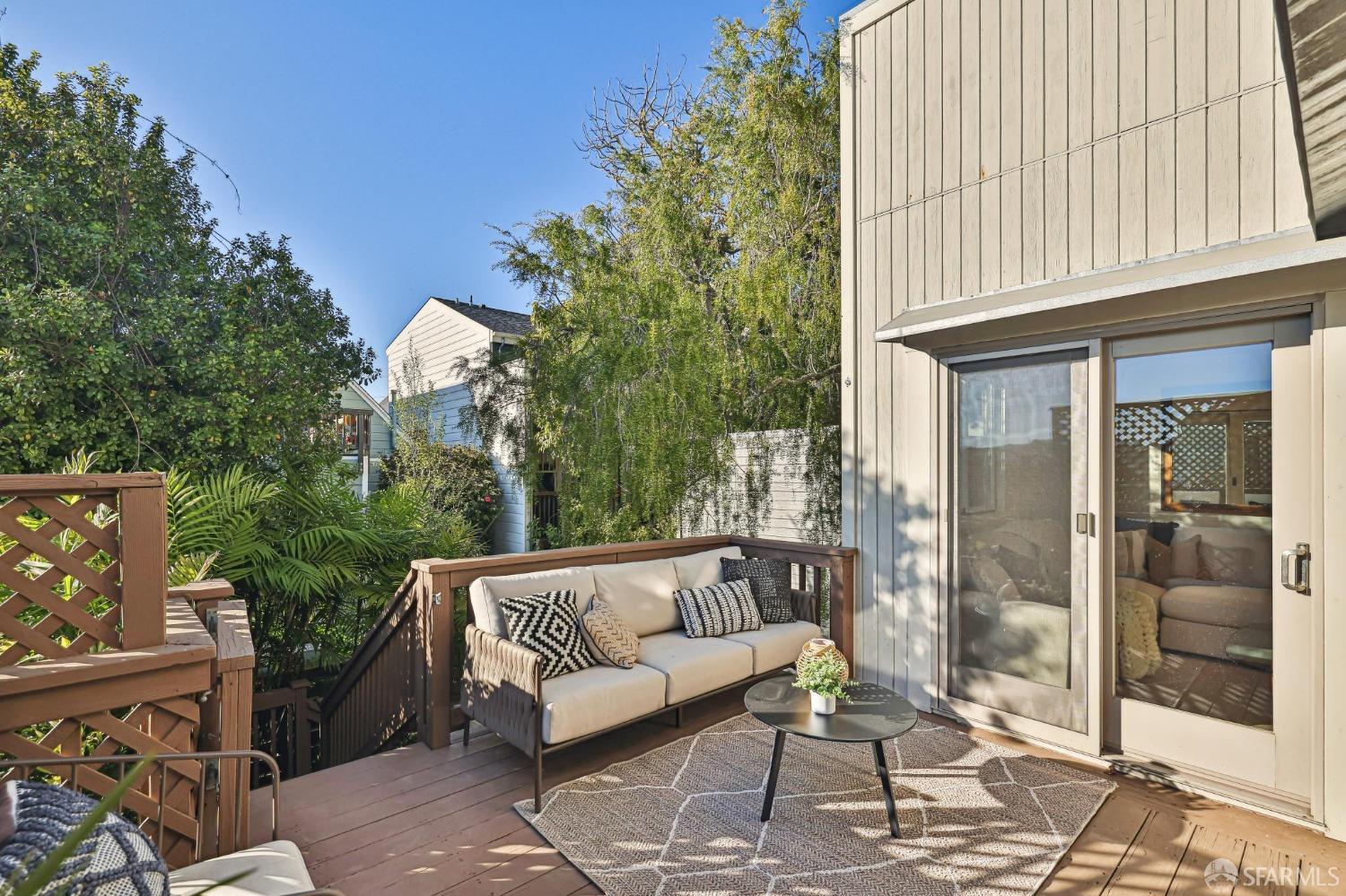 304 Moultrie Street