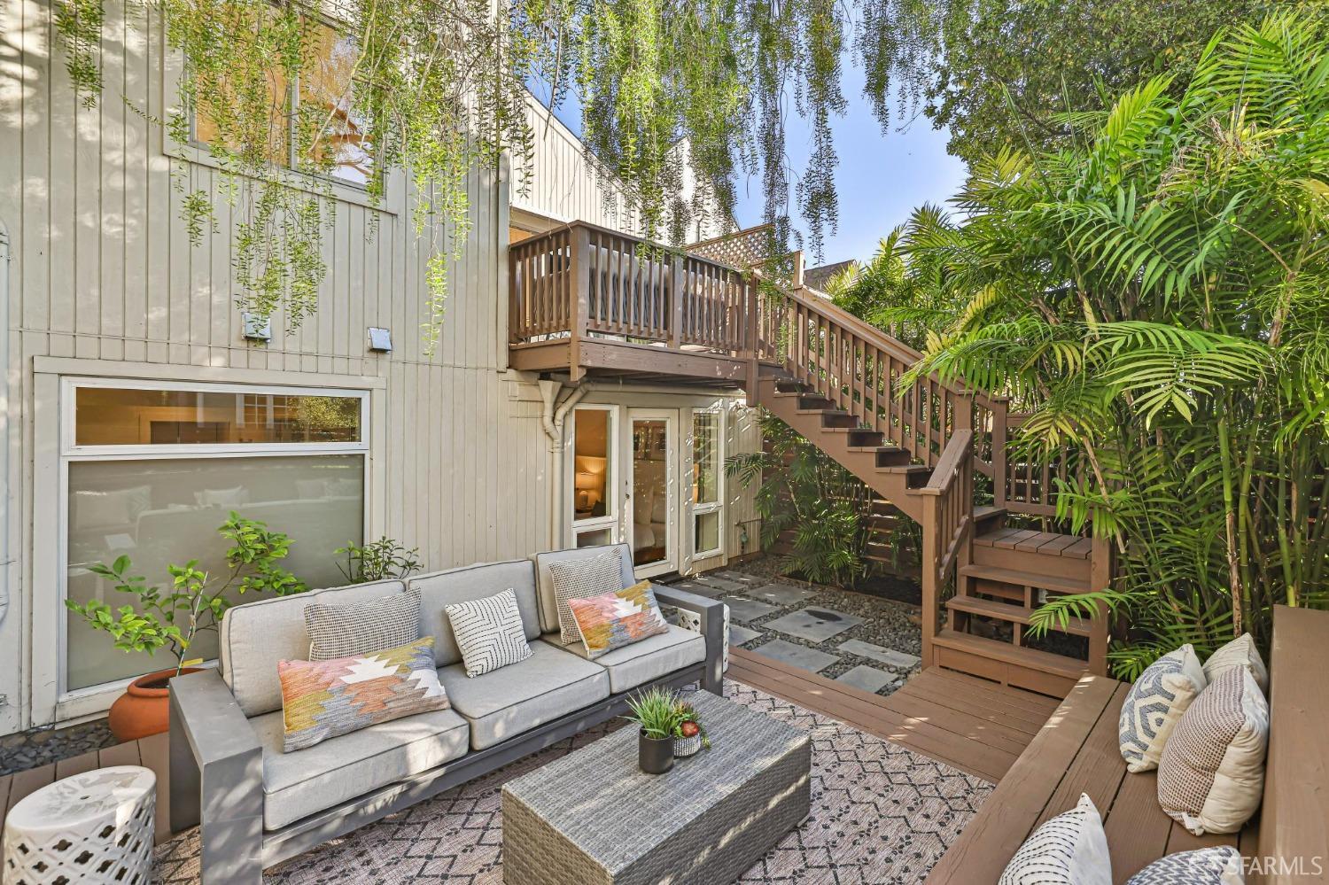 304 Moultrie Street