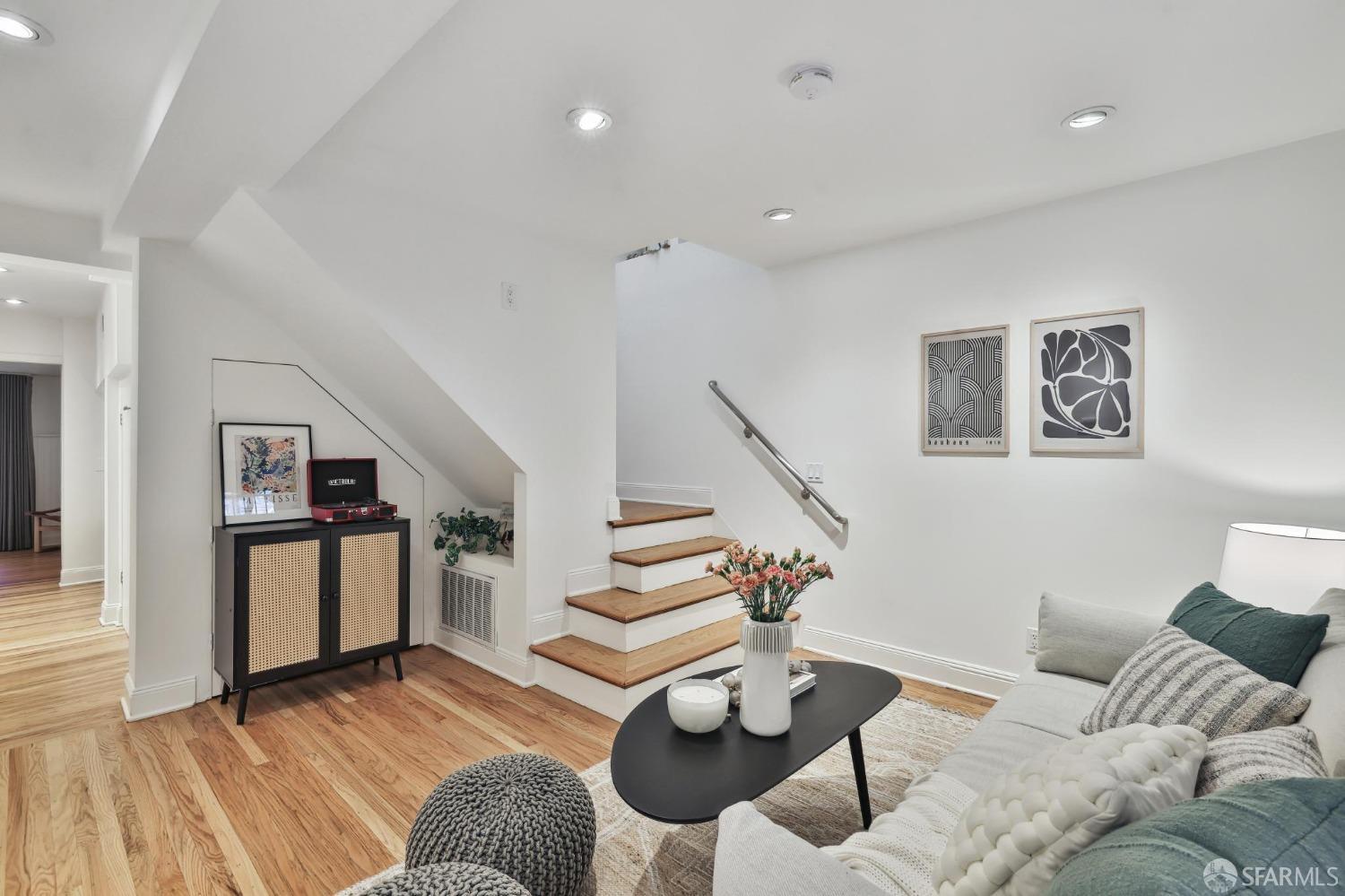 304 Moultrie Street