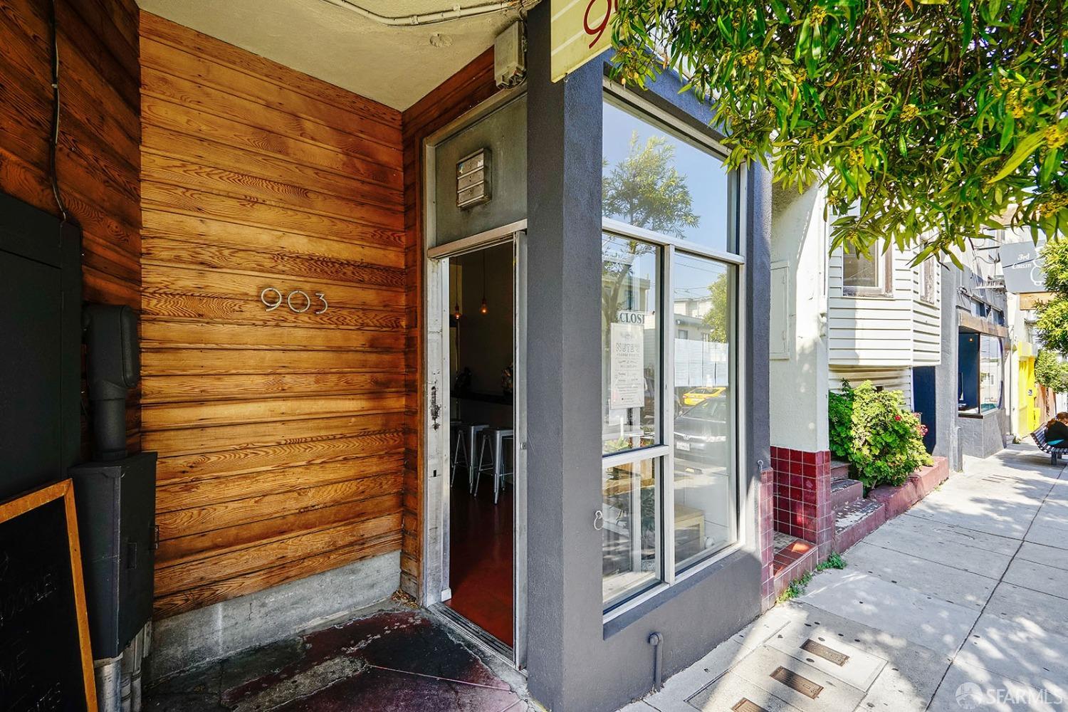 304 Moultrie Street