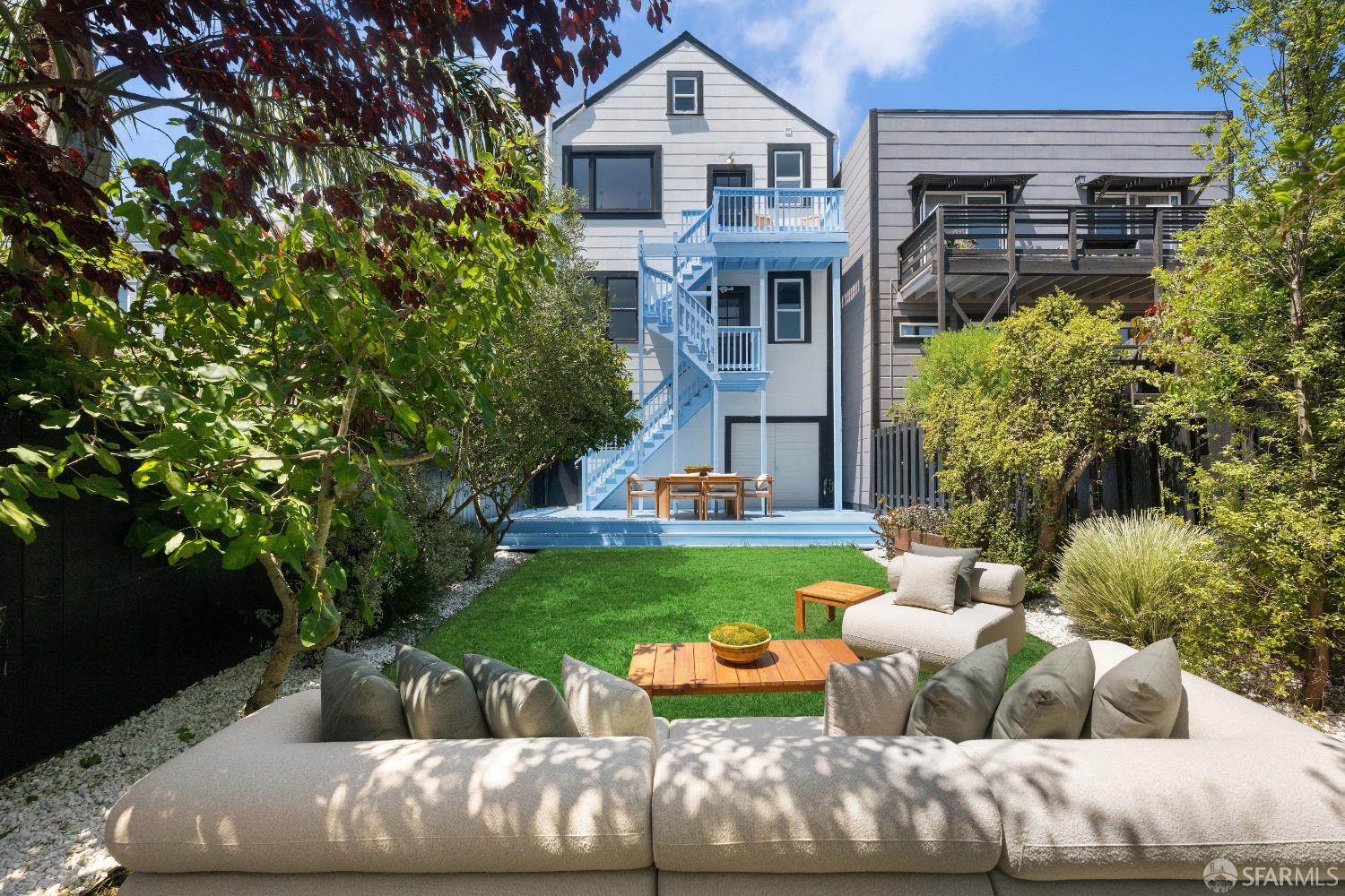 179 Brompton Avenue