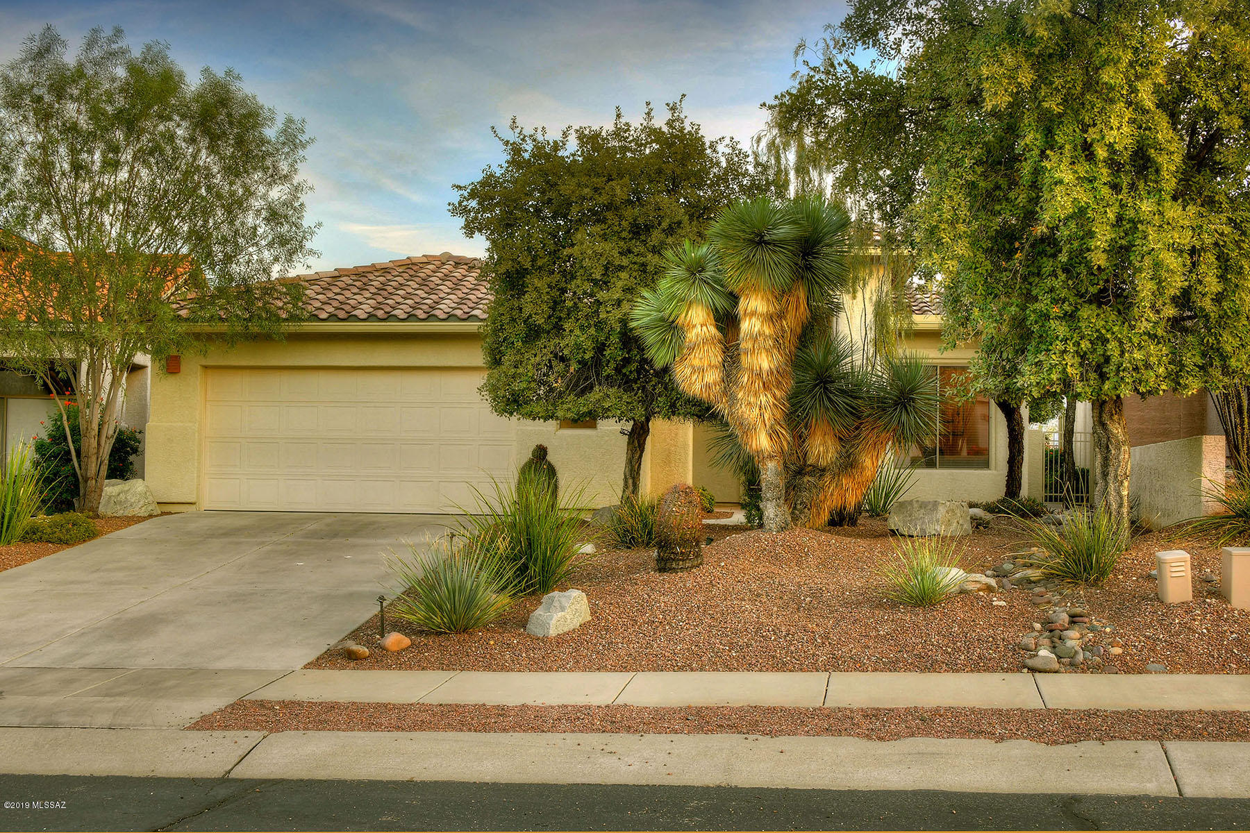 13784 N Bushwacker Place