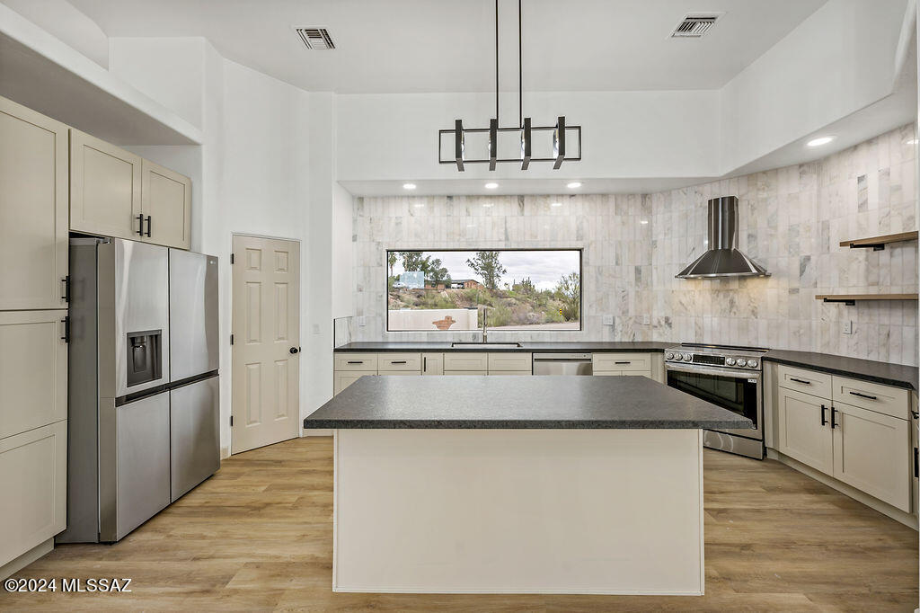 1030 W Roller Coaster Road