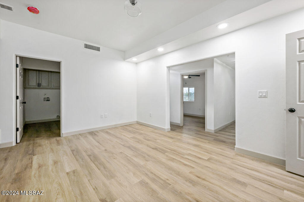 1030 W Roller Coaster Road