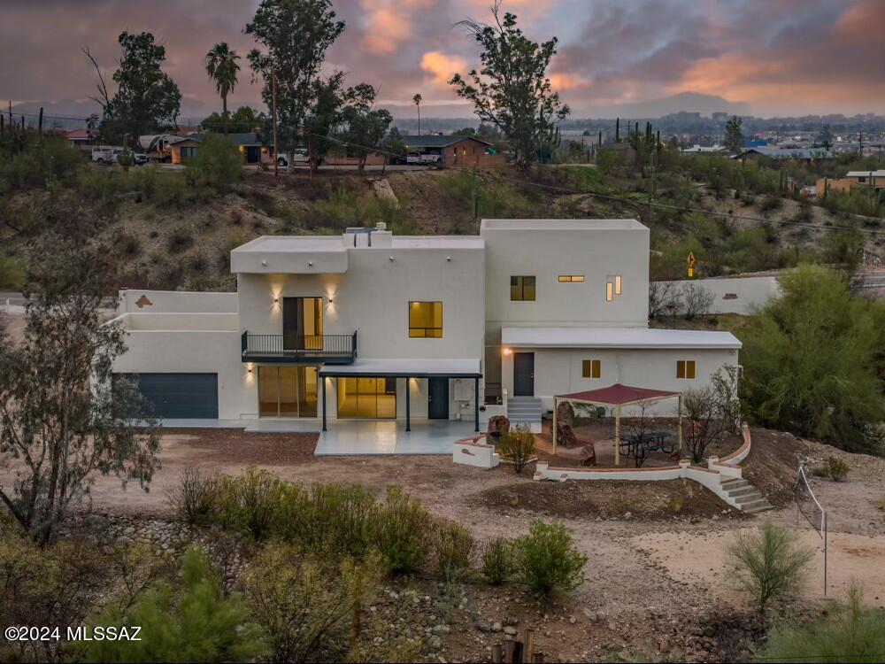 1030 W Roller Coaster Road