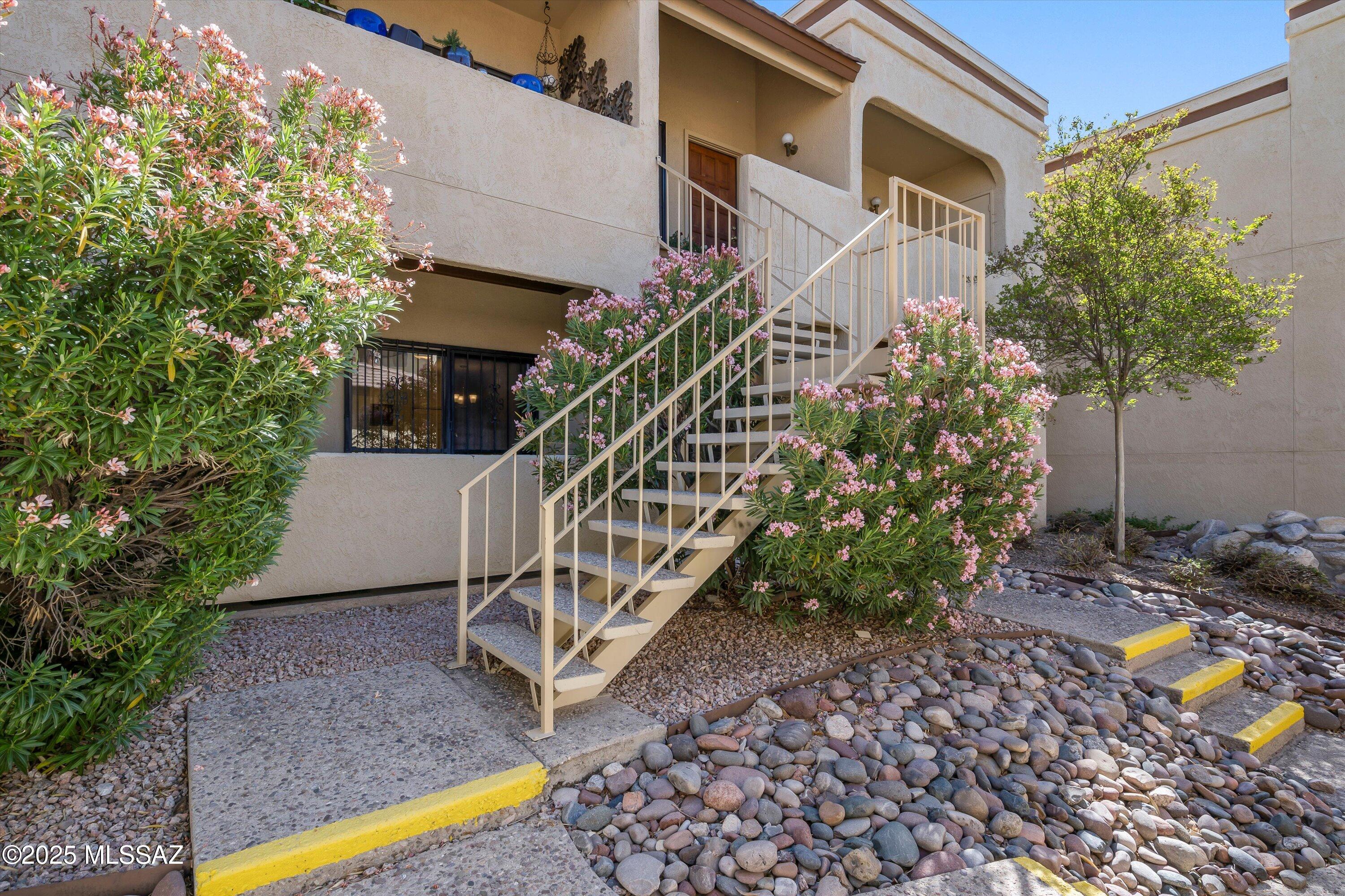 5500 N Valley View Road Unit: 101