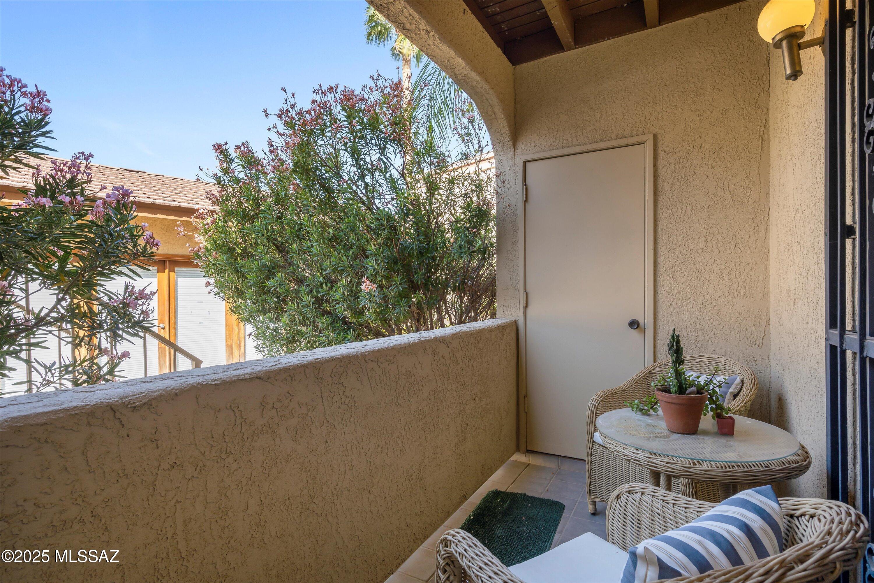 5500 N Valley View Road Unit: 101