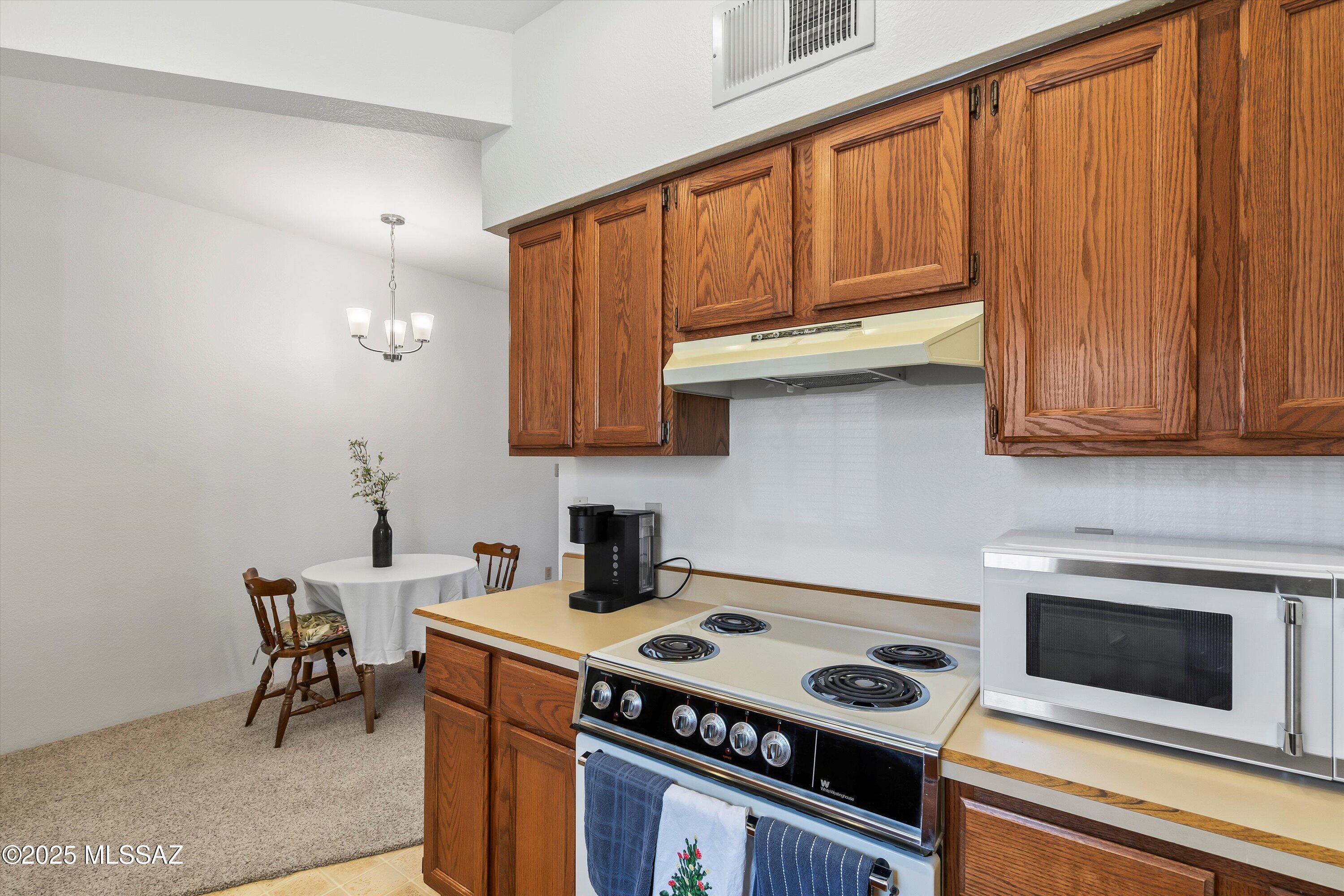 5500 N Valley View Road Unit: 101