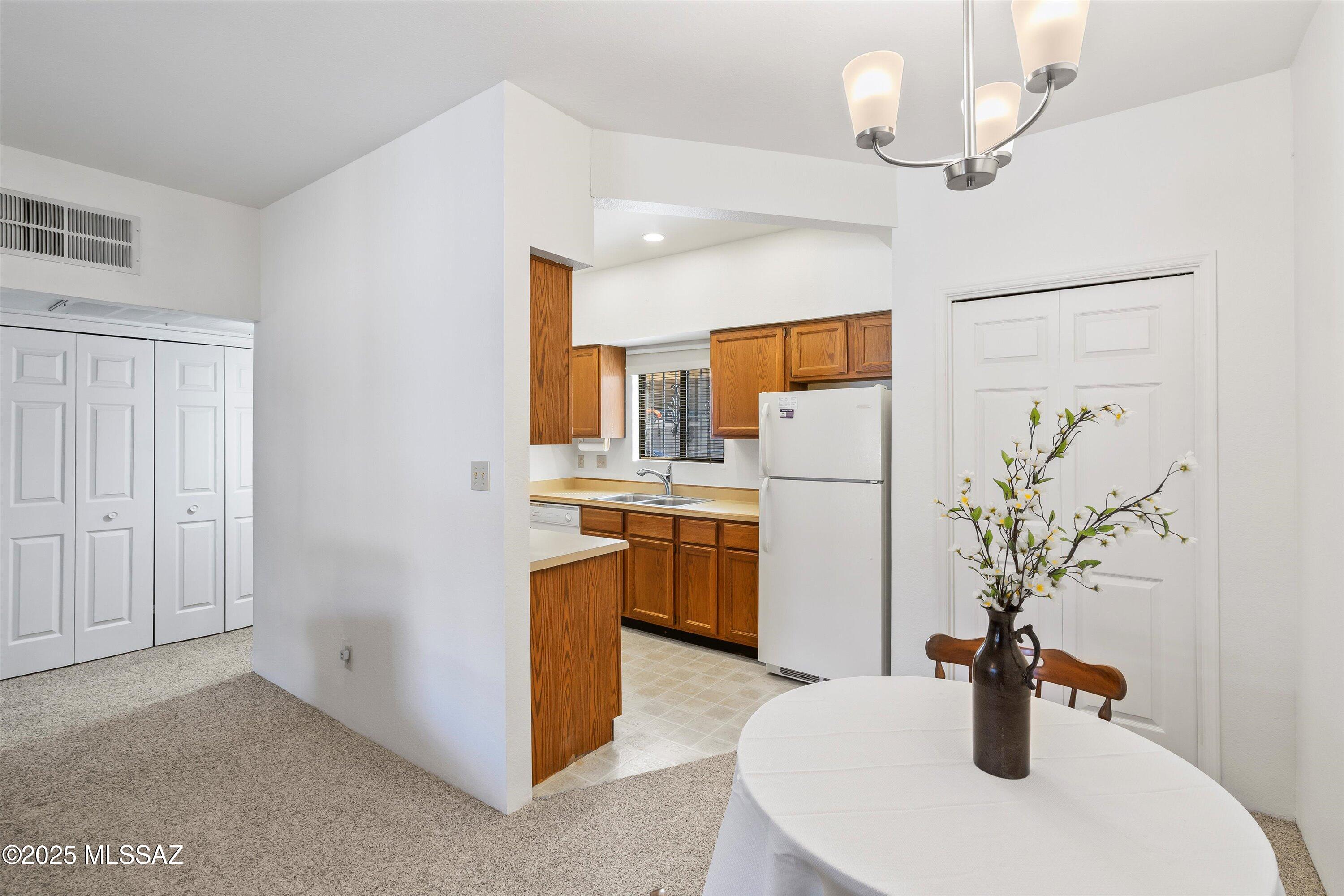 5500 N Valley View Road Unit: 101