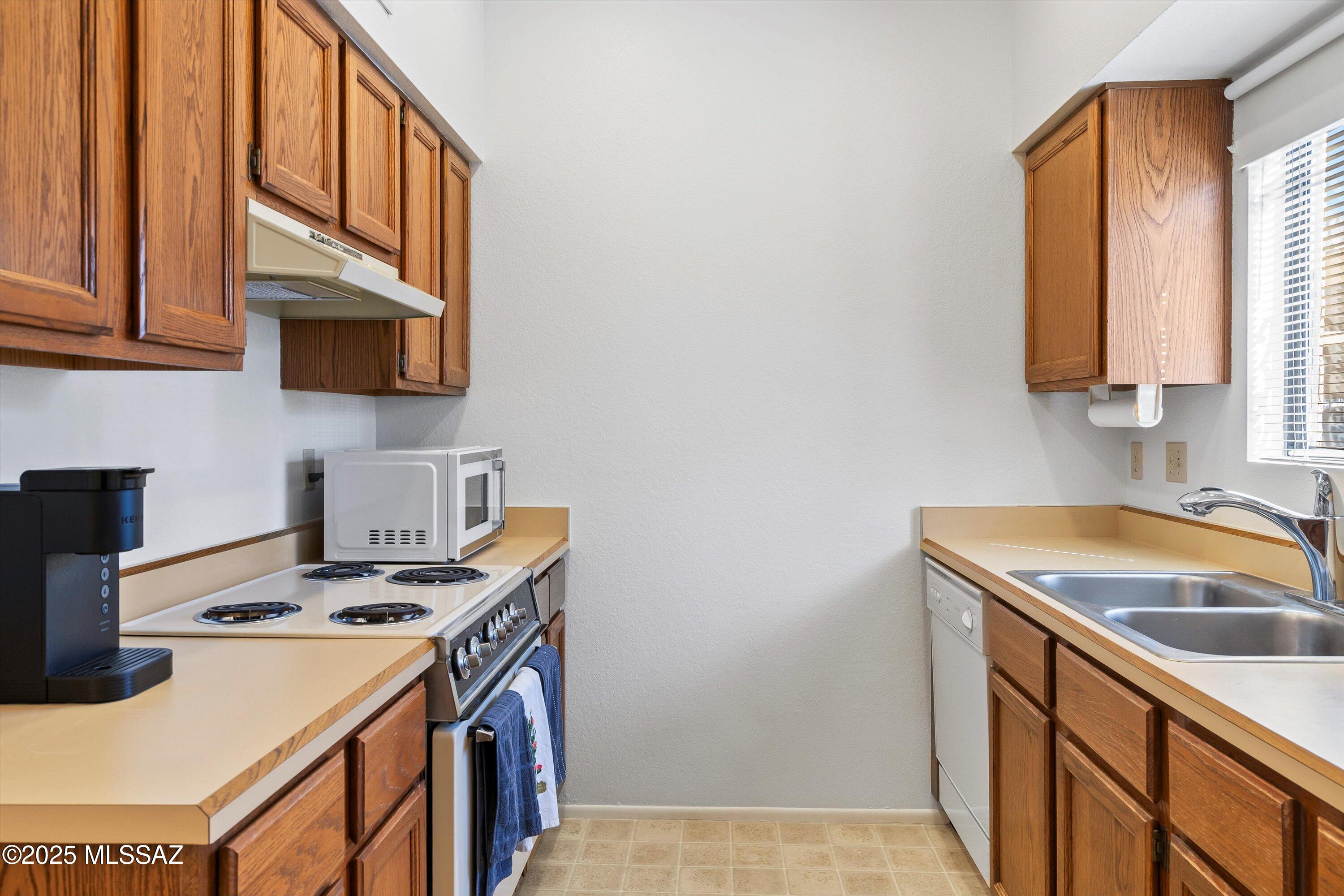 5500 N Valley View Road Unit: 101