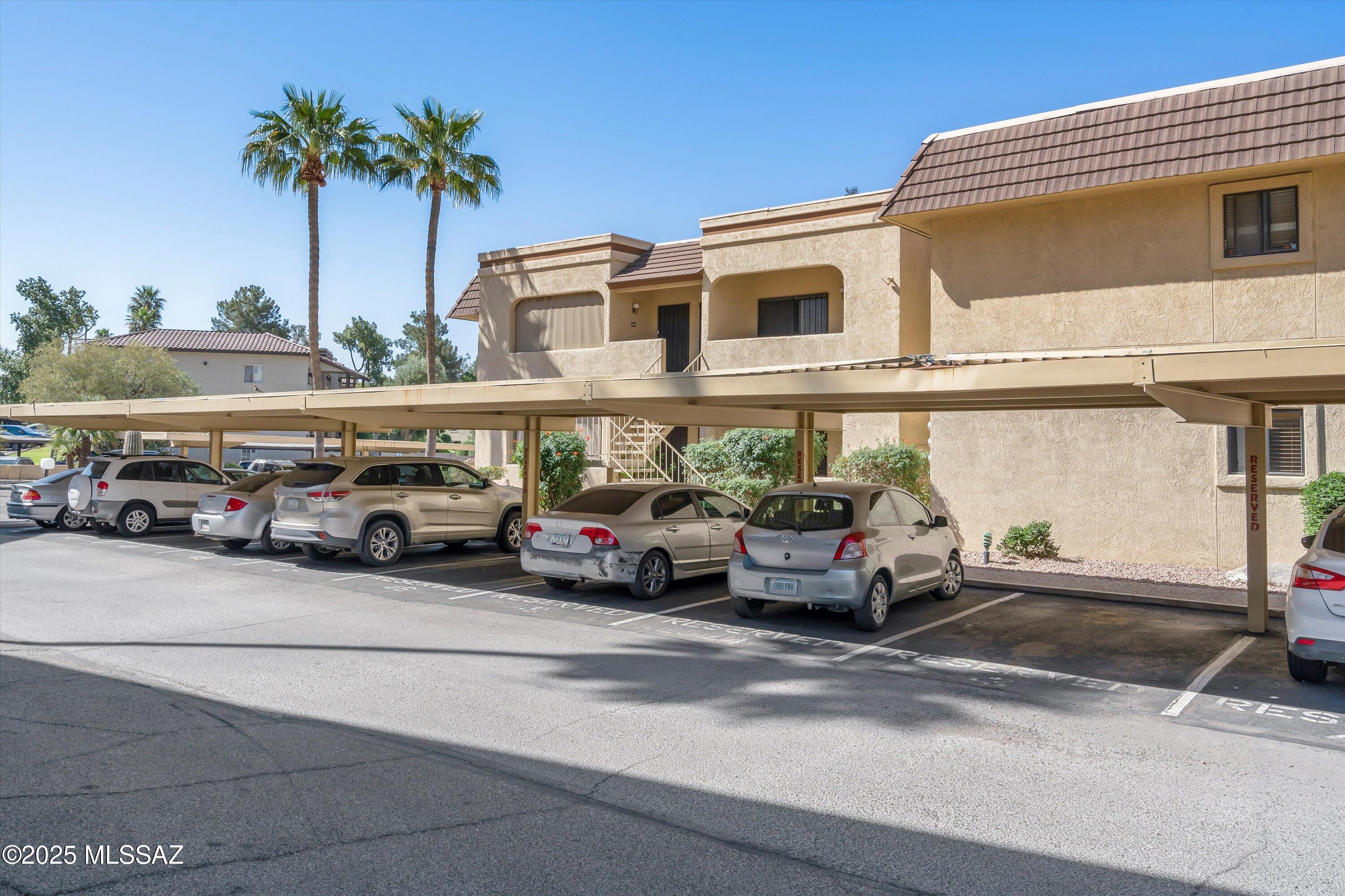 5500 N Valley View Road Unit: 101