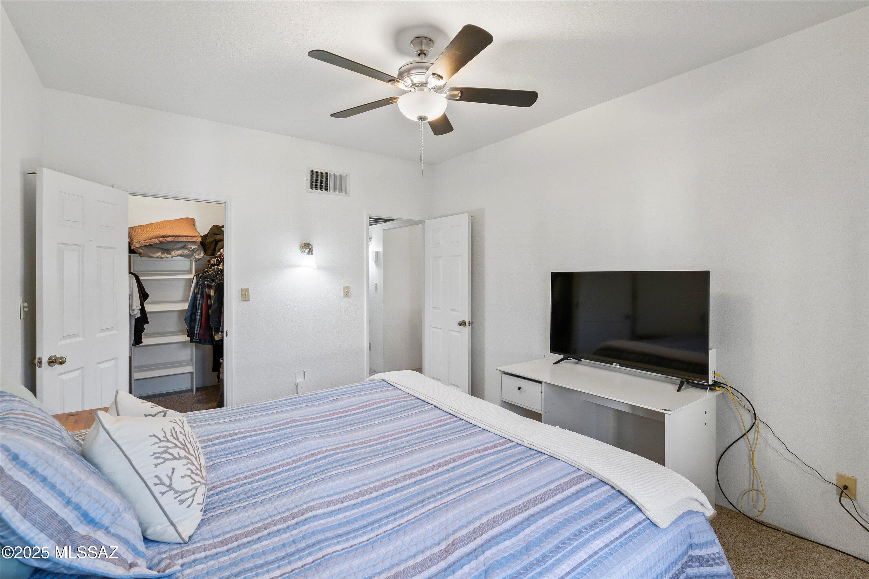 5500 N Valley View Road Unit: 101