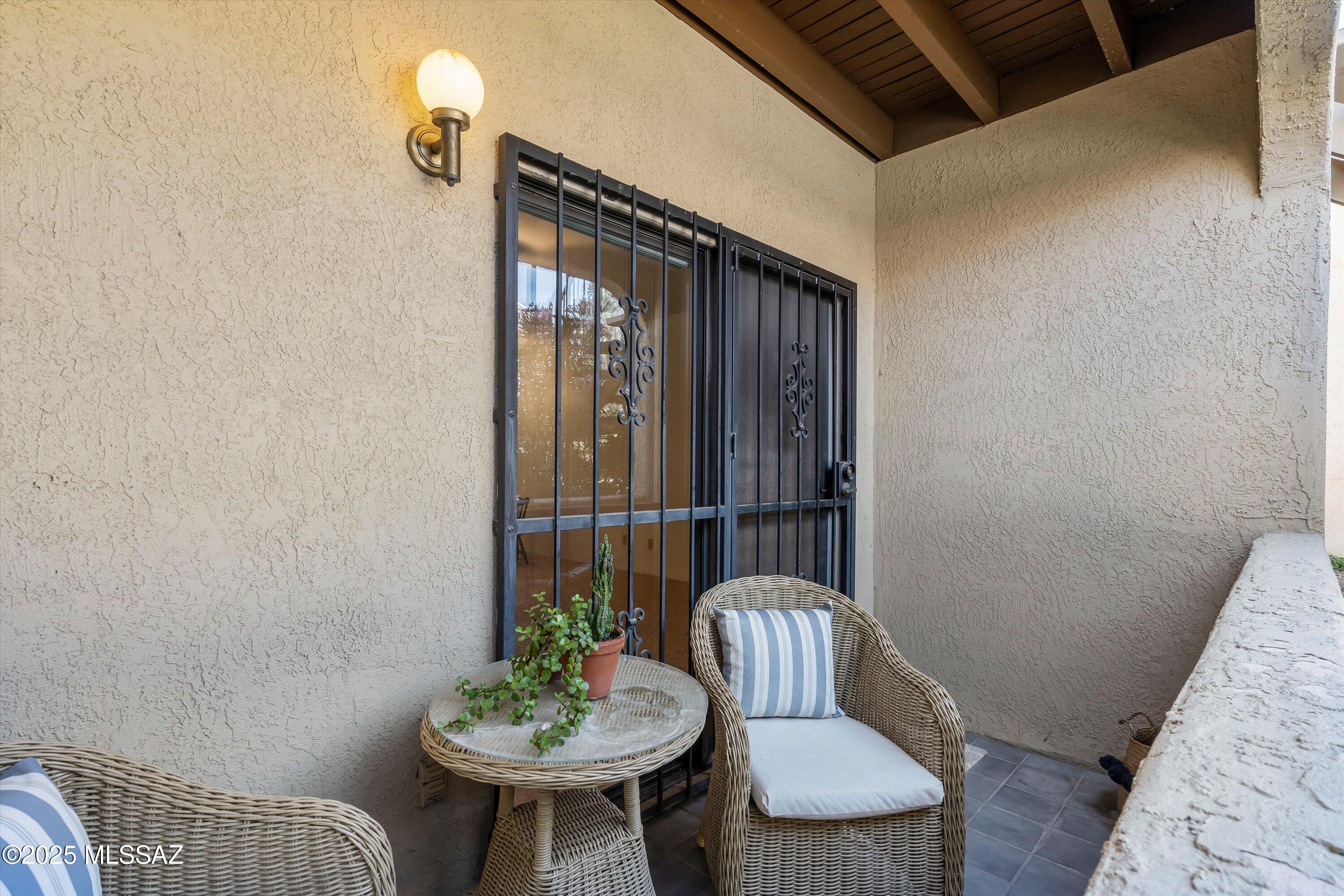 5500 N Valley View Road Unit: 101