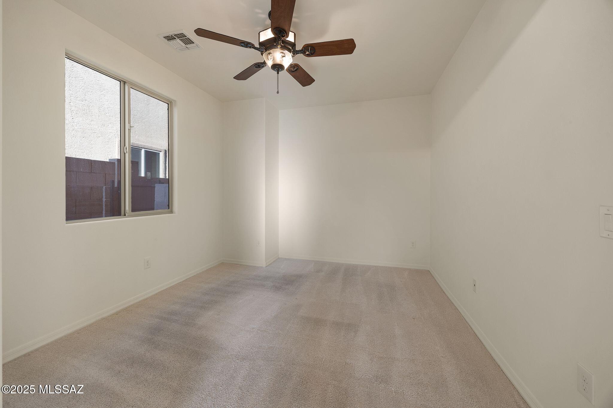 12825 N Oak Creek Drive