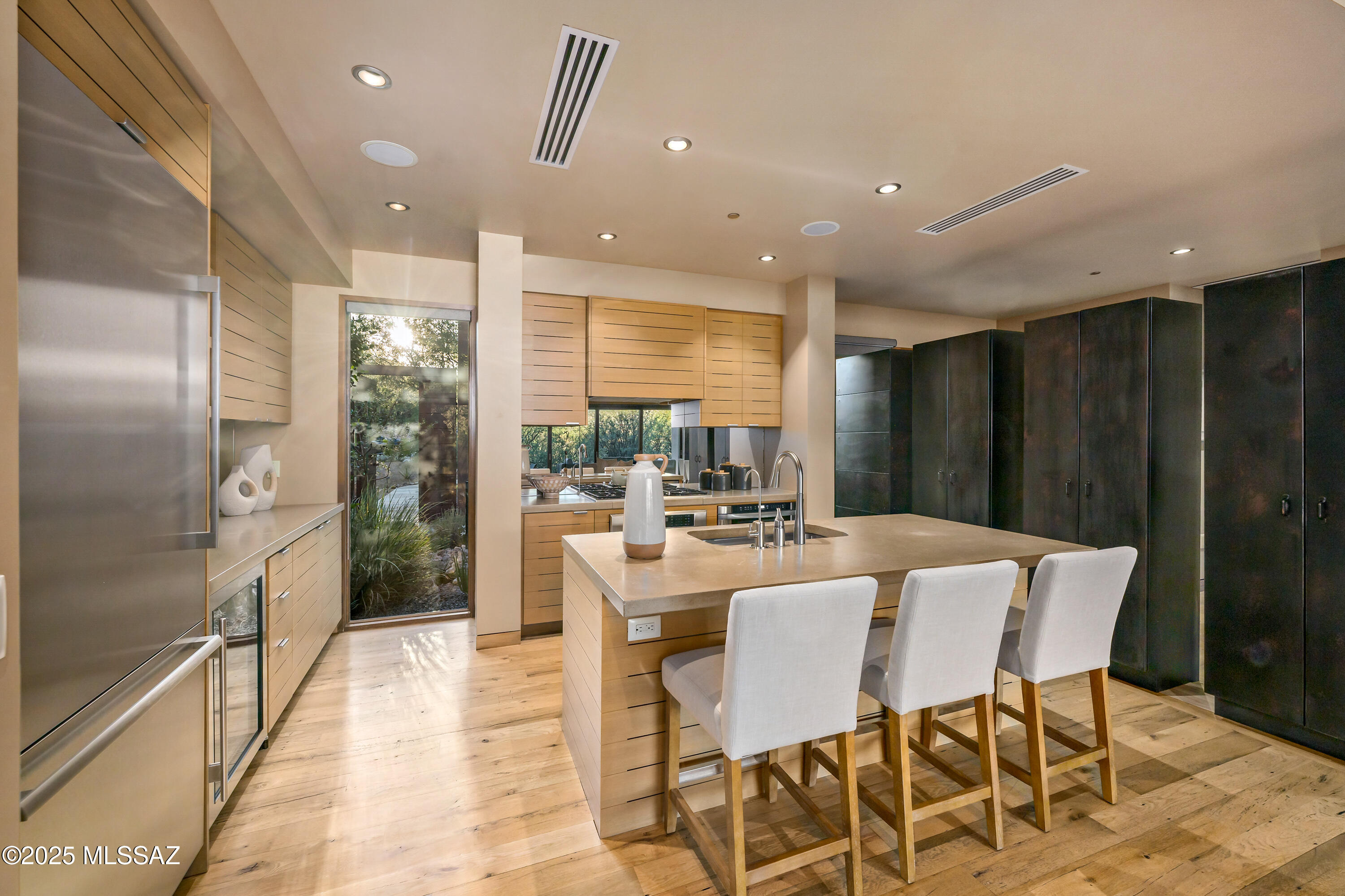 5000 E Via Estancia Miraval Unit: 8