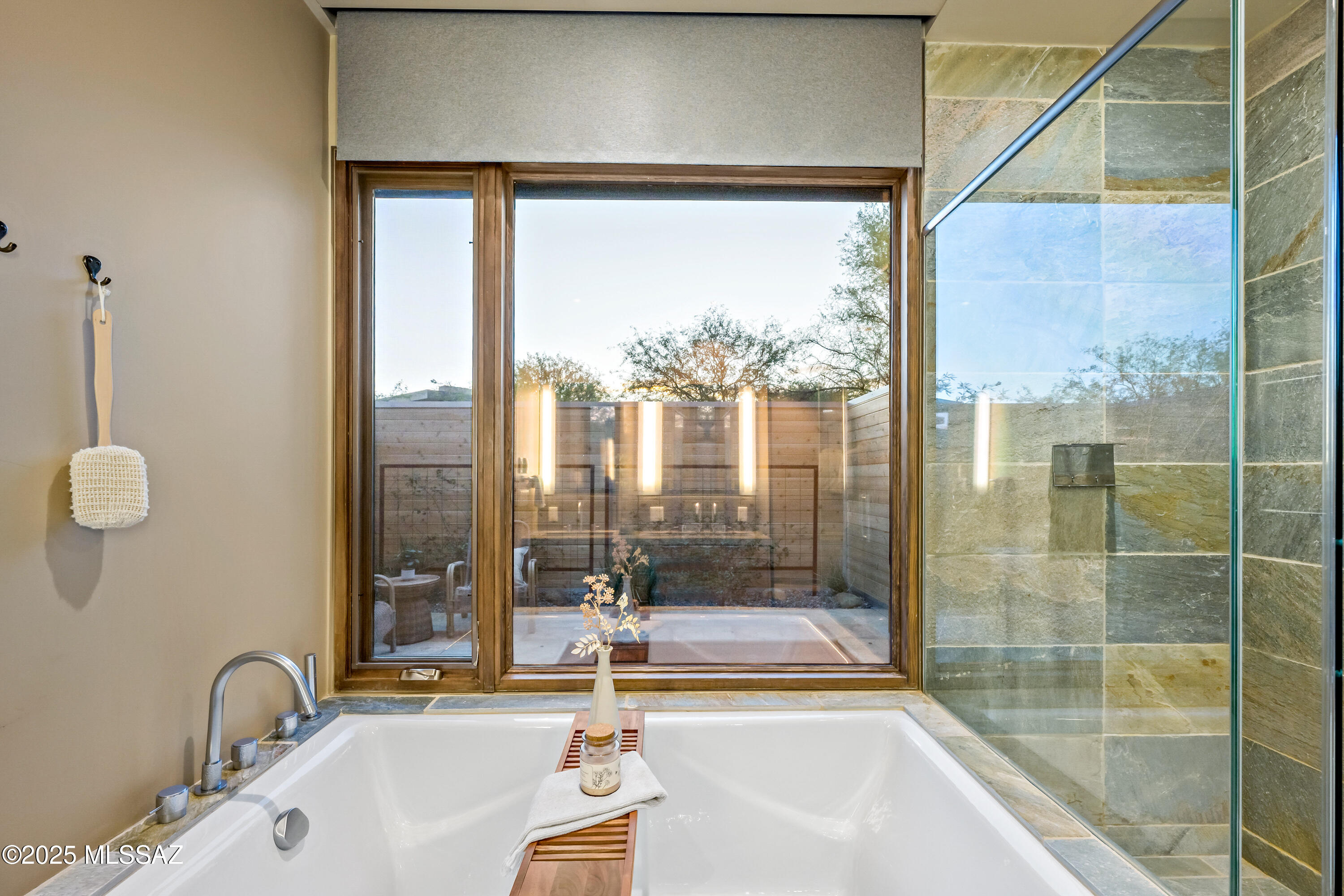 5000 E Via Estancia Miraval Unit: 8