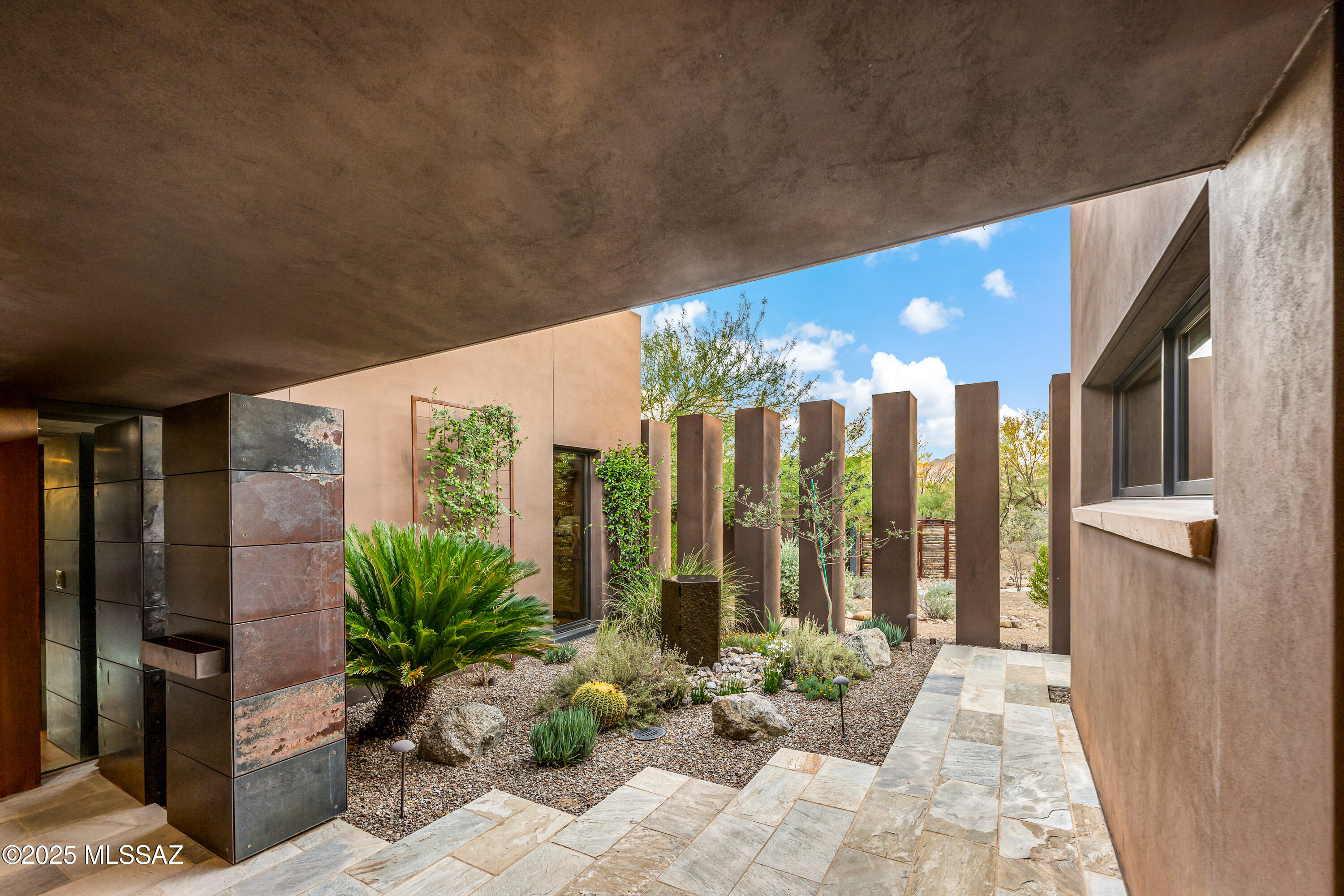 5000 E Via Estancia Miraval Unit: 8