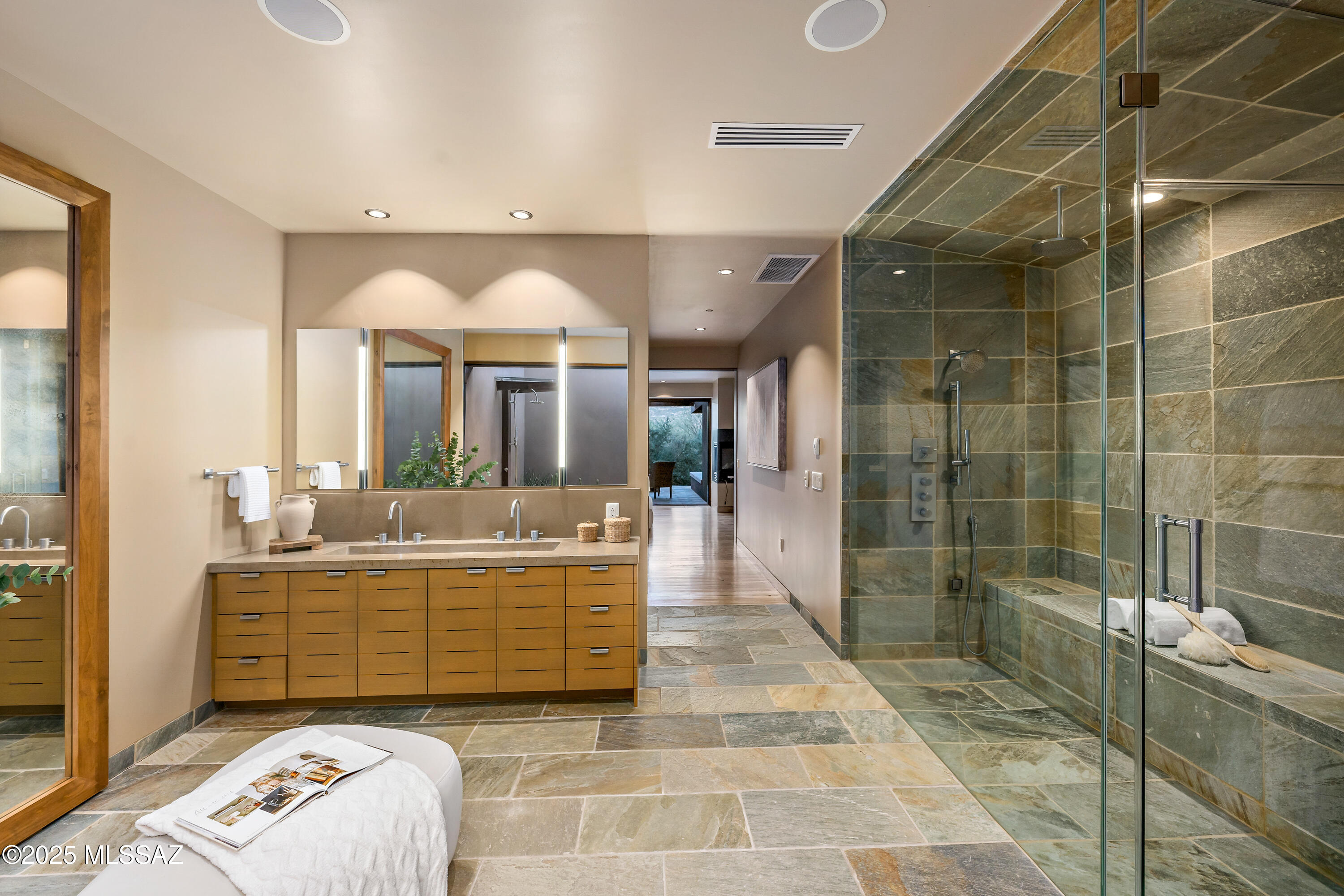 5000 E Via Estancia Miraval Unit: 8