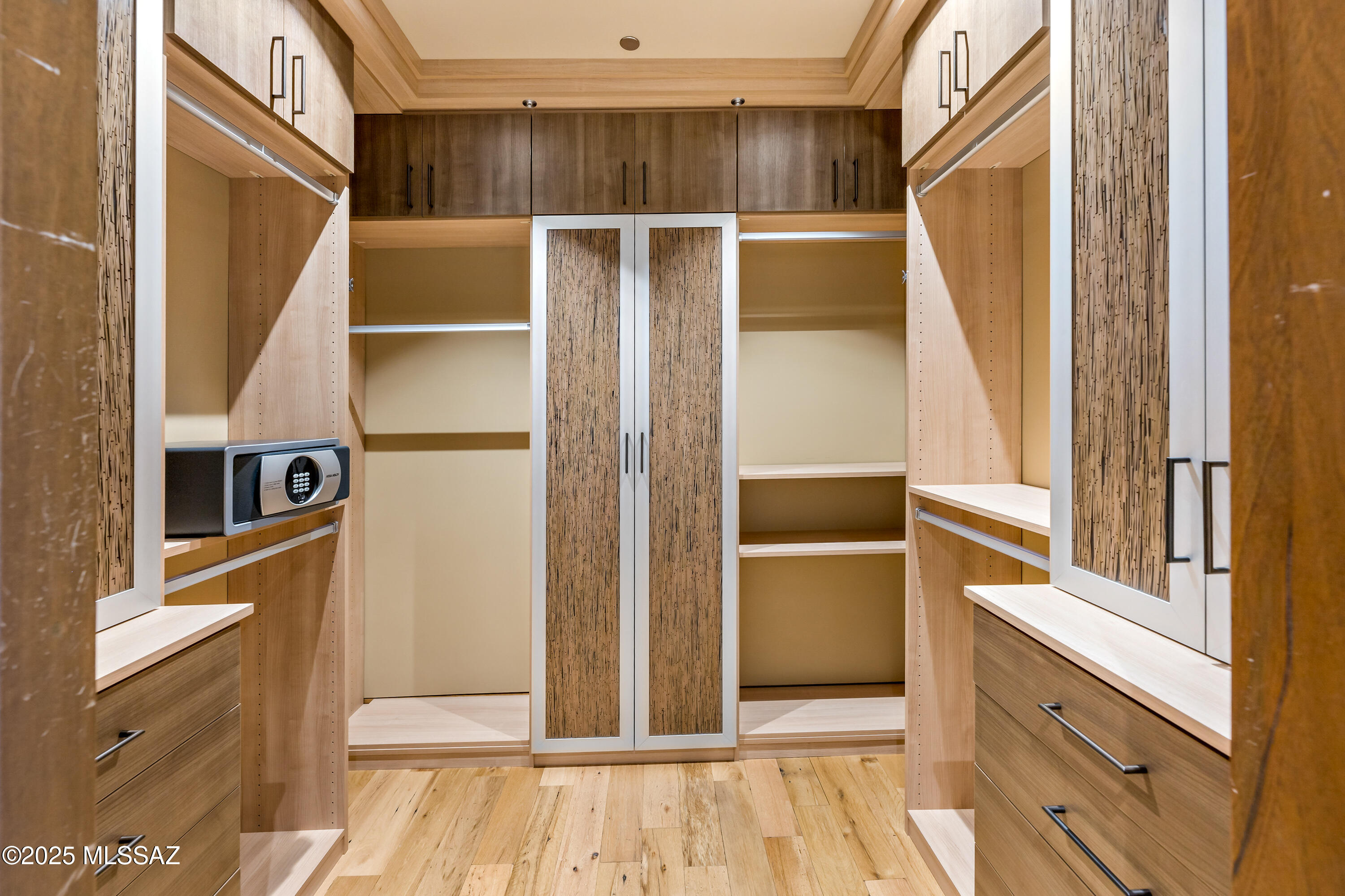 5000 E Via Estancia Miraval Unit: 8