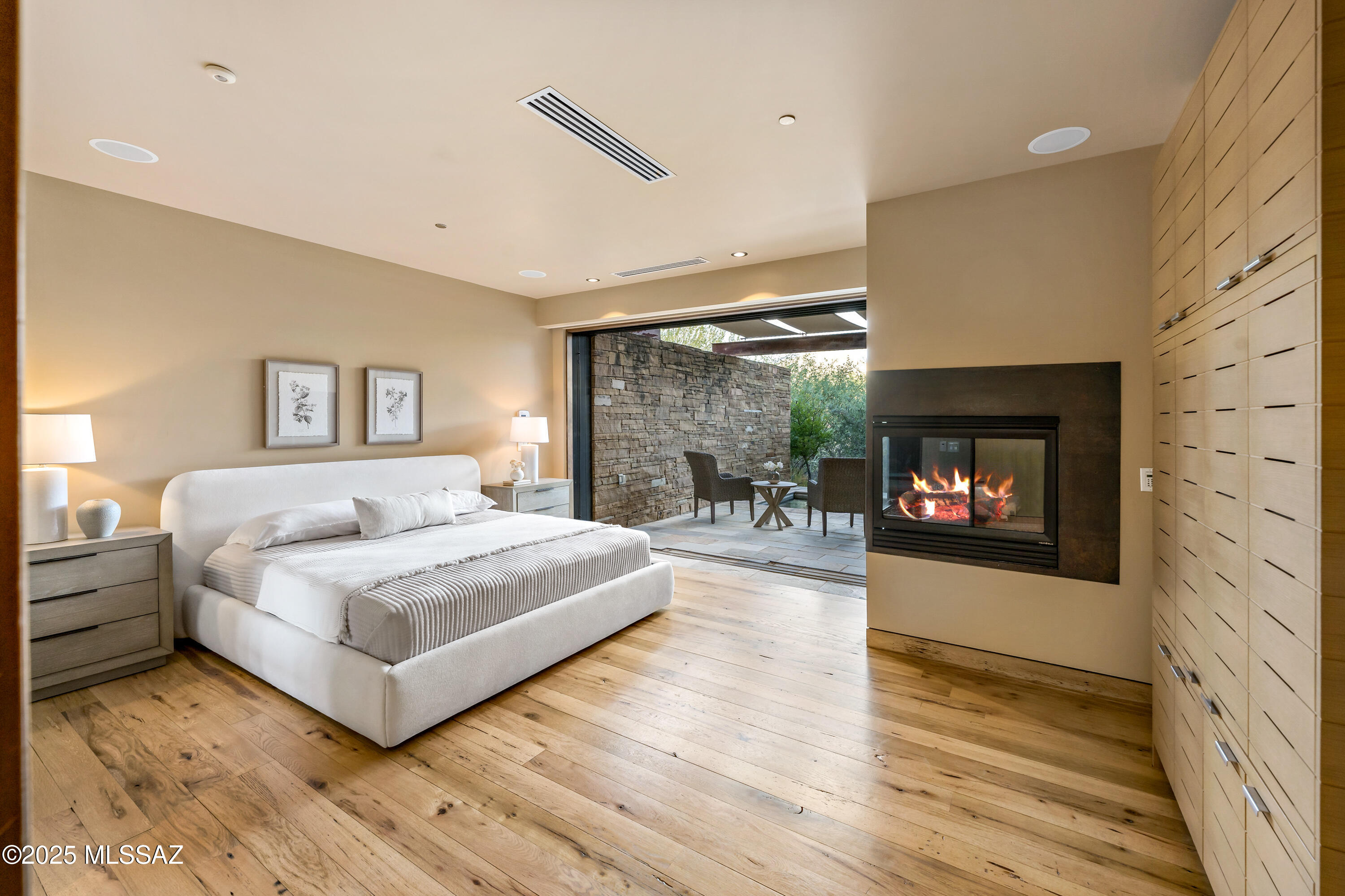 5000 E Via Estancia Miraval Unit: 8