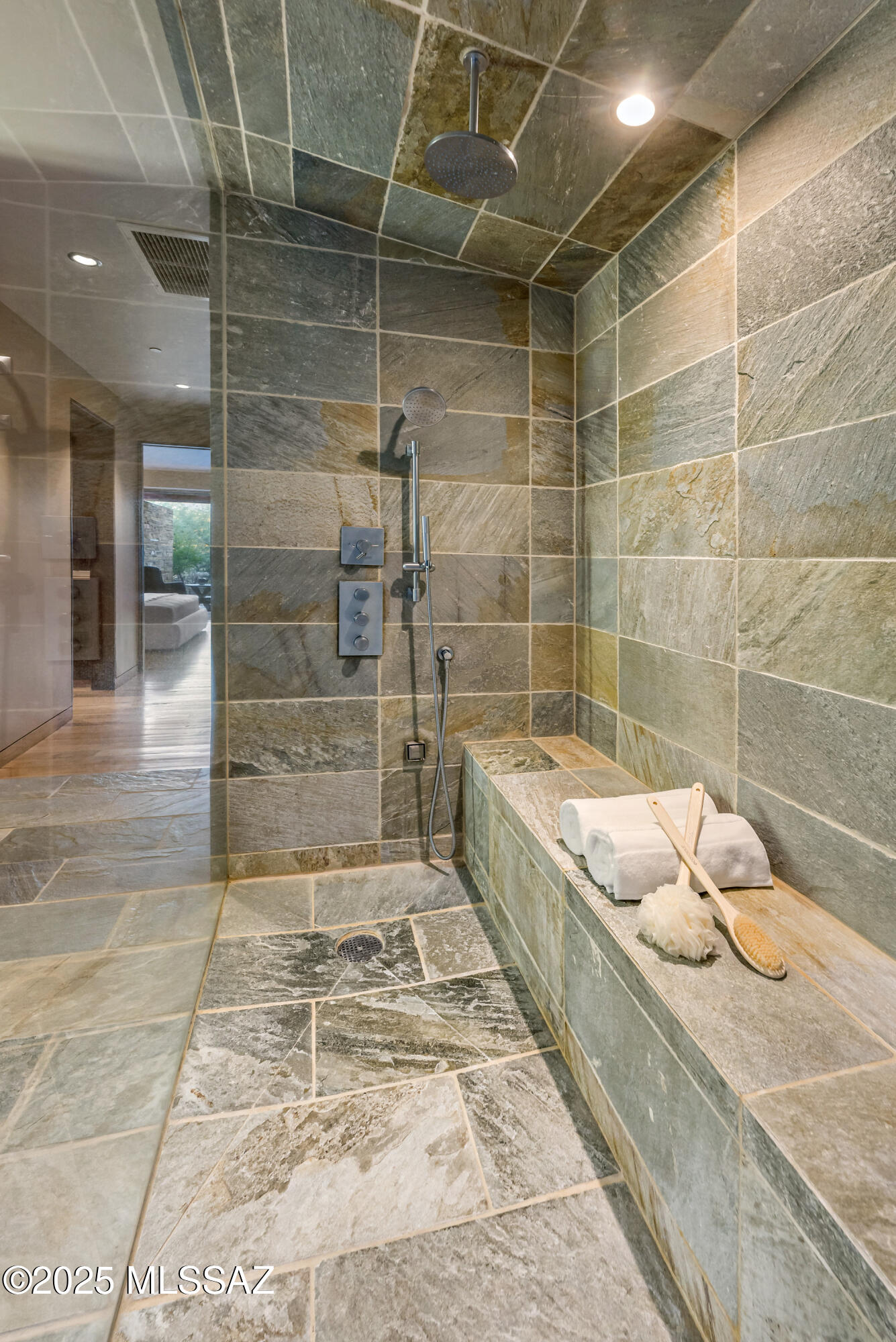 5000 E Via Estancia Miraval Unit: 8