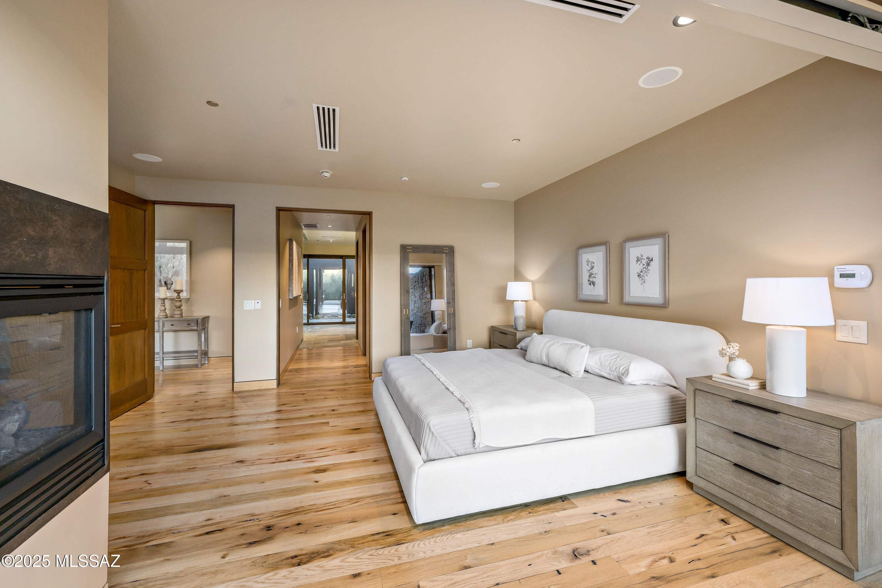 5000 E Via Estancia Miraval Unit: 8