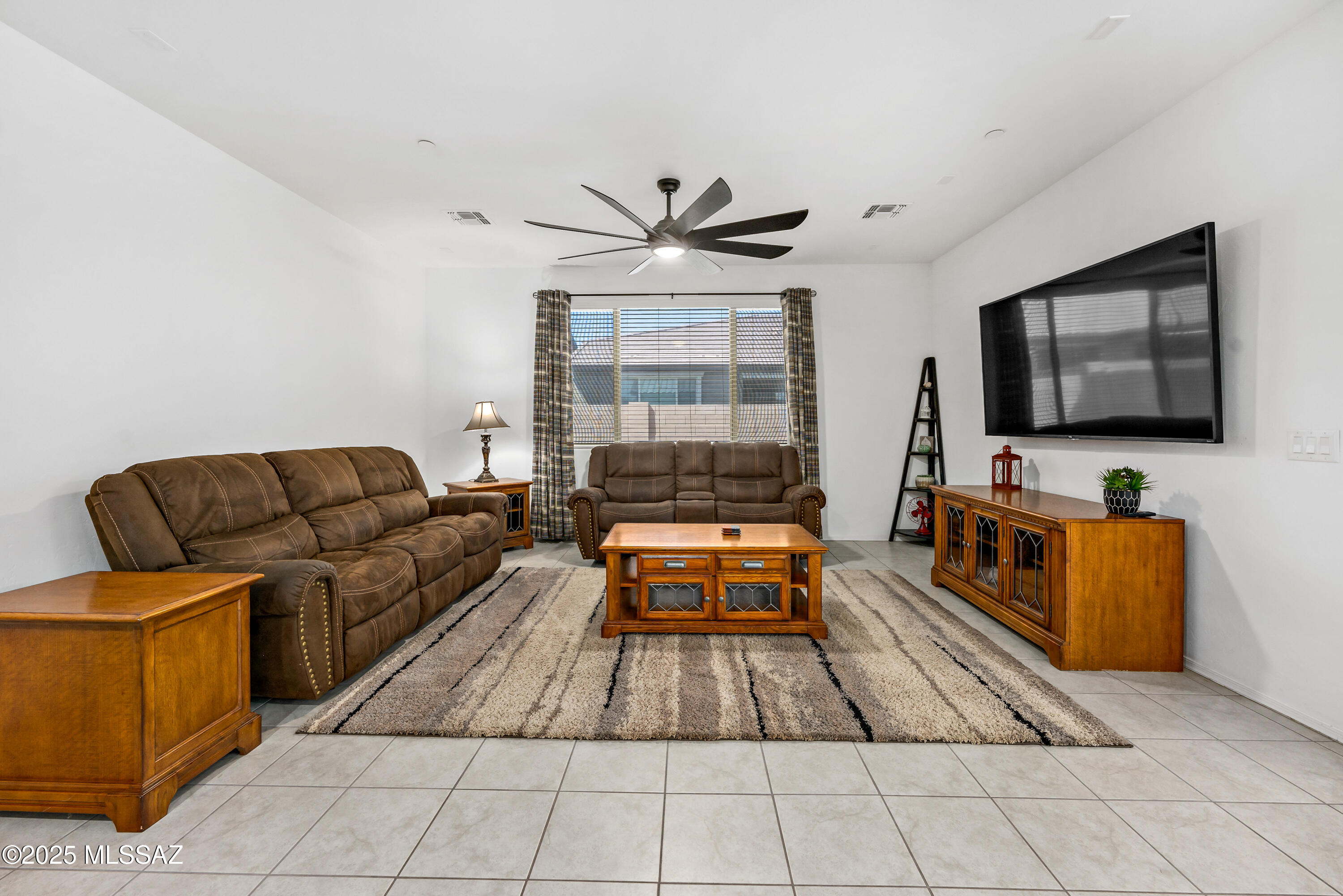 12155 N Camden Drive