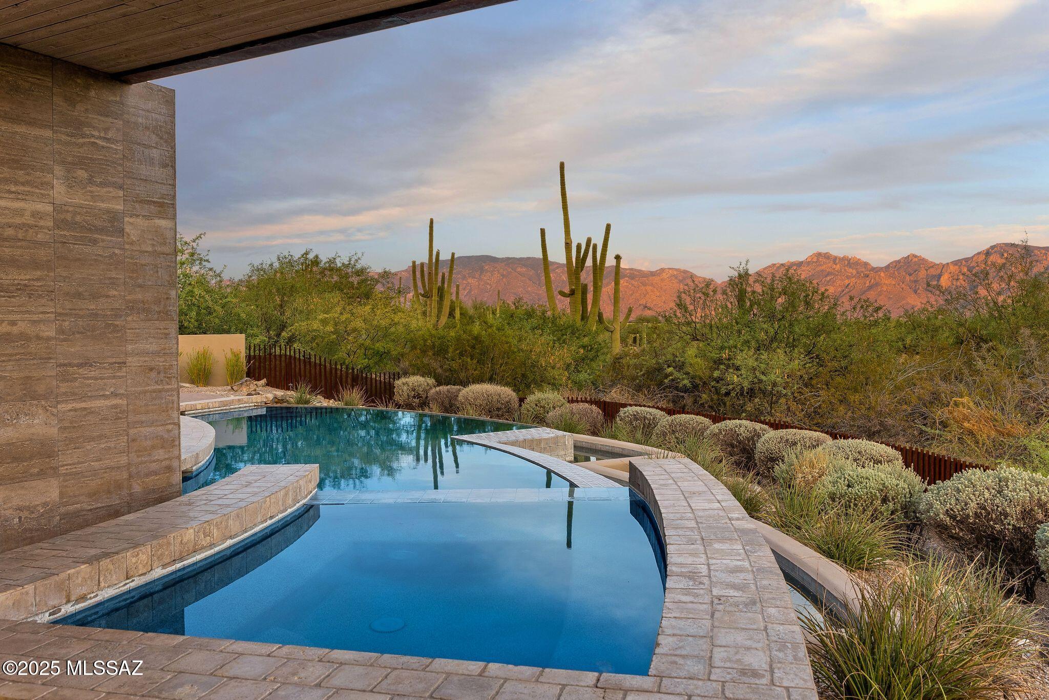 14531 N Rocky Highlands Drive