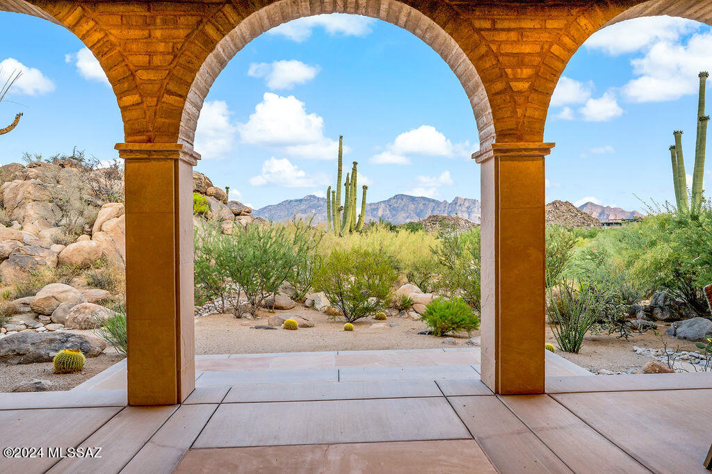 14731 N Strong Stone Drive