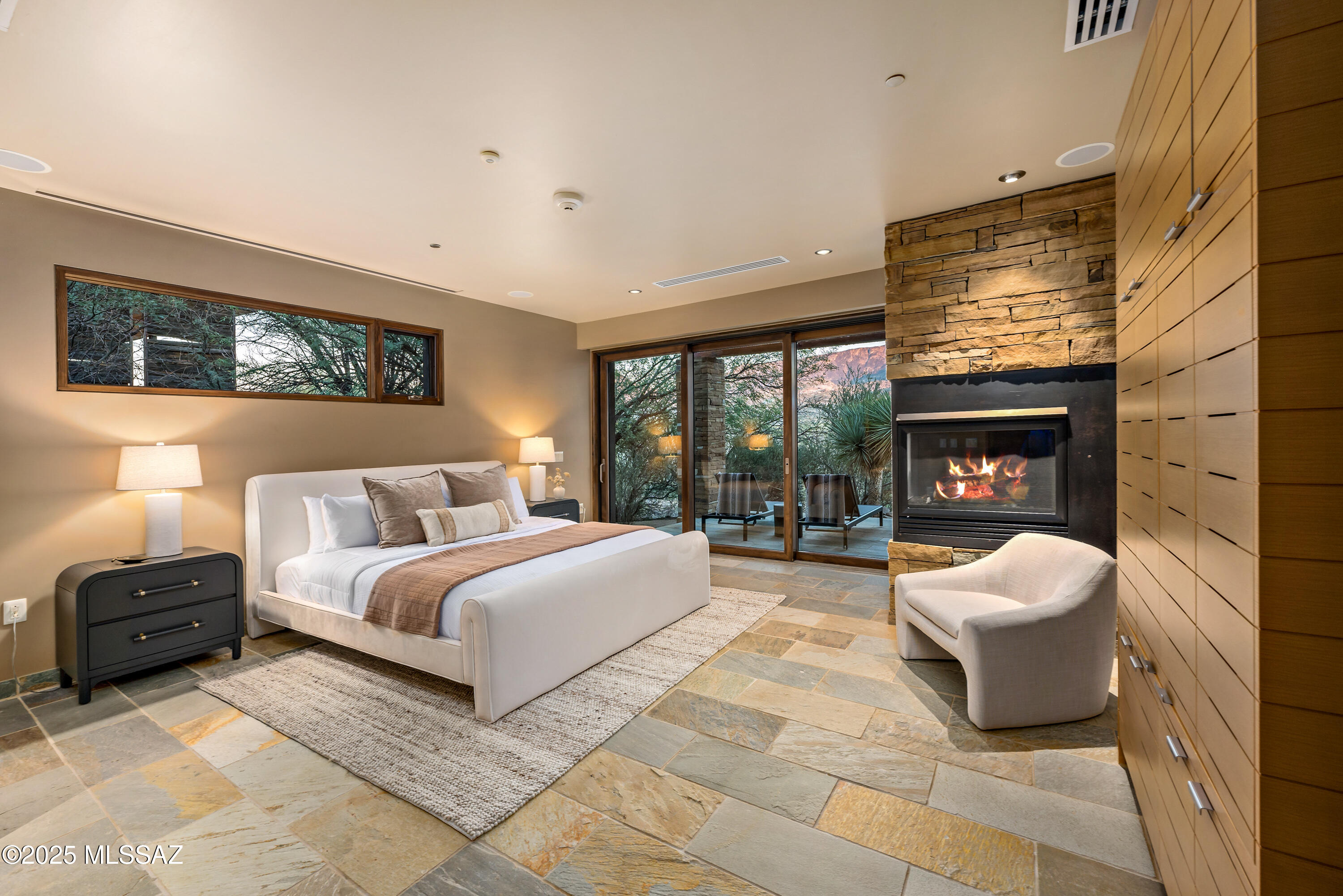 5000 E Via Estancia Miraval Unit: 15