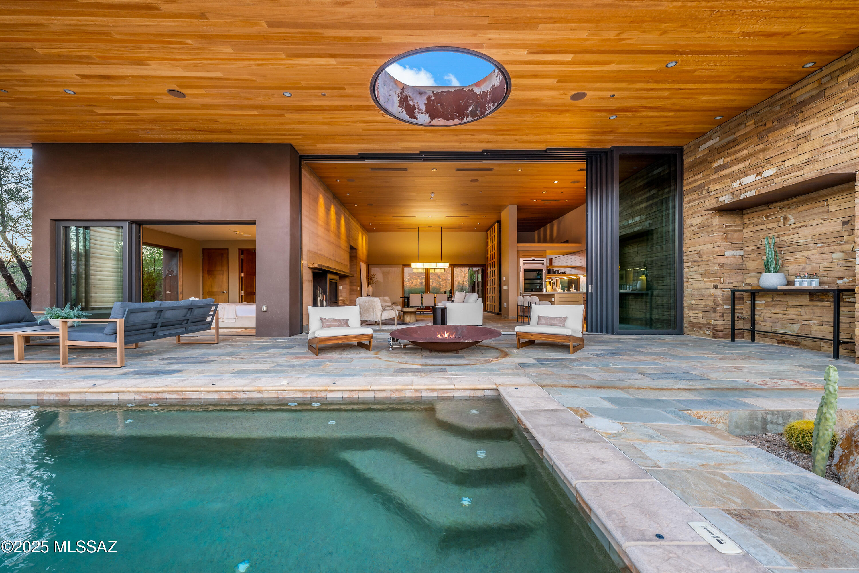 5000 E Via Estancia Miraval Unit: 15