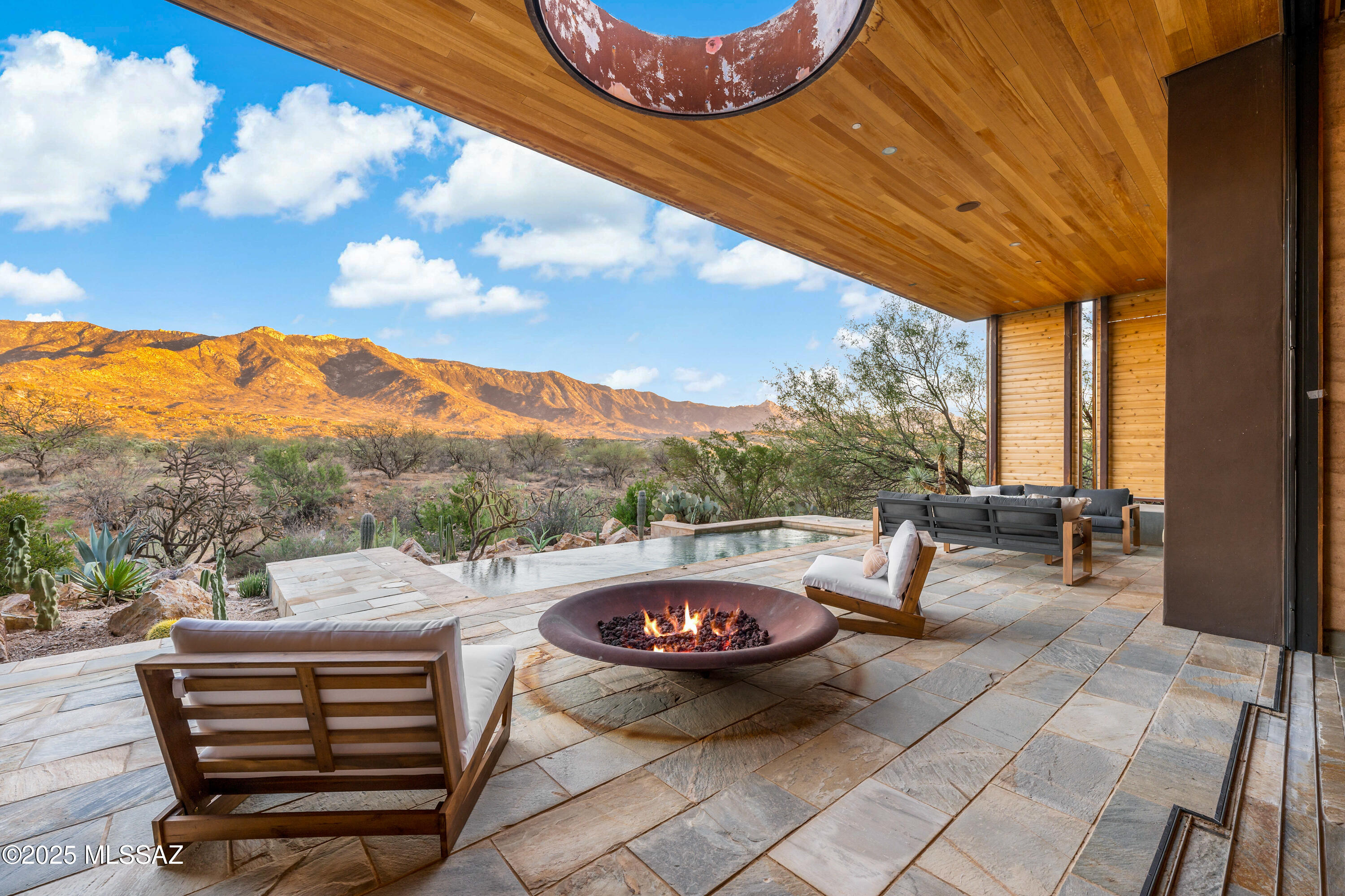 5000 E Via Estancia Miraval Unit: 15