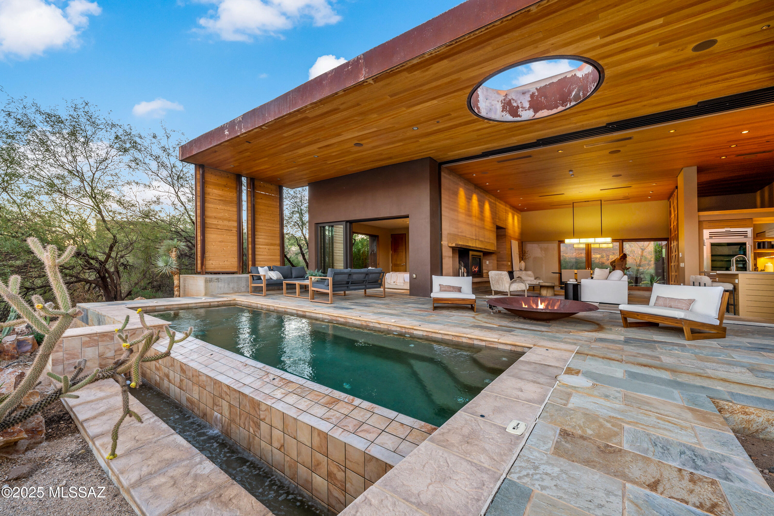 5000 E Via Estancia Miraval Unit: 15