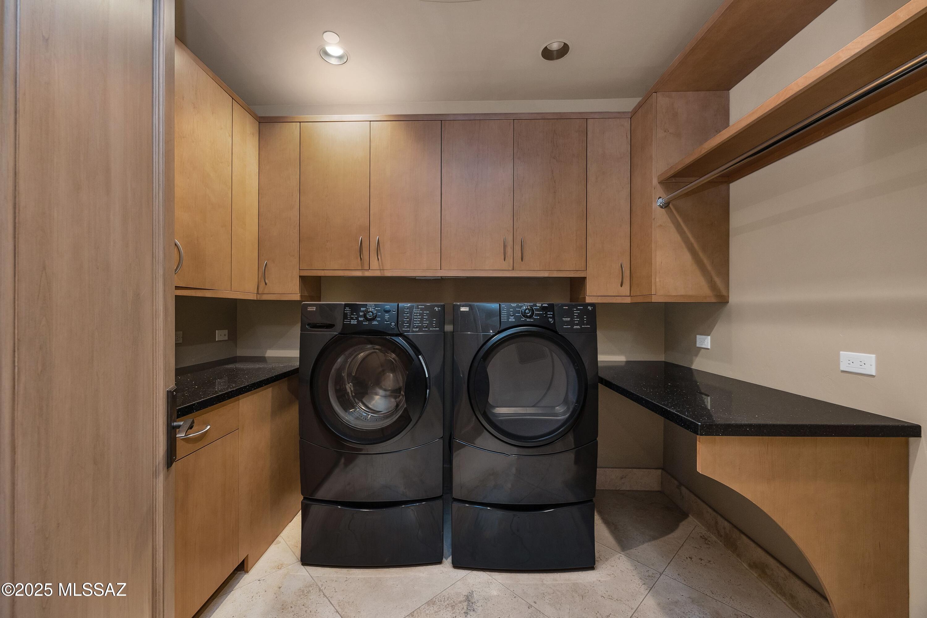 1222 W Tortolita Mountain Circle