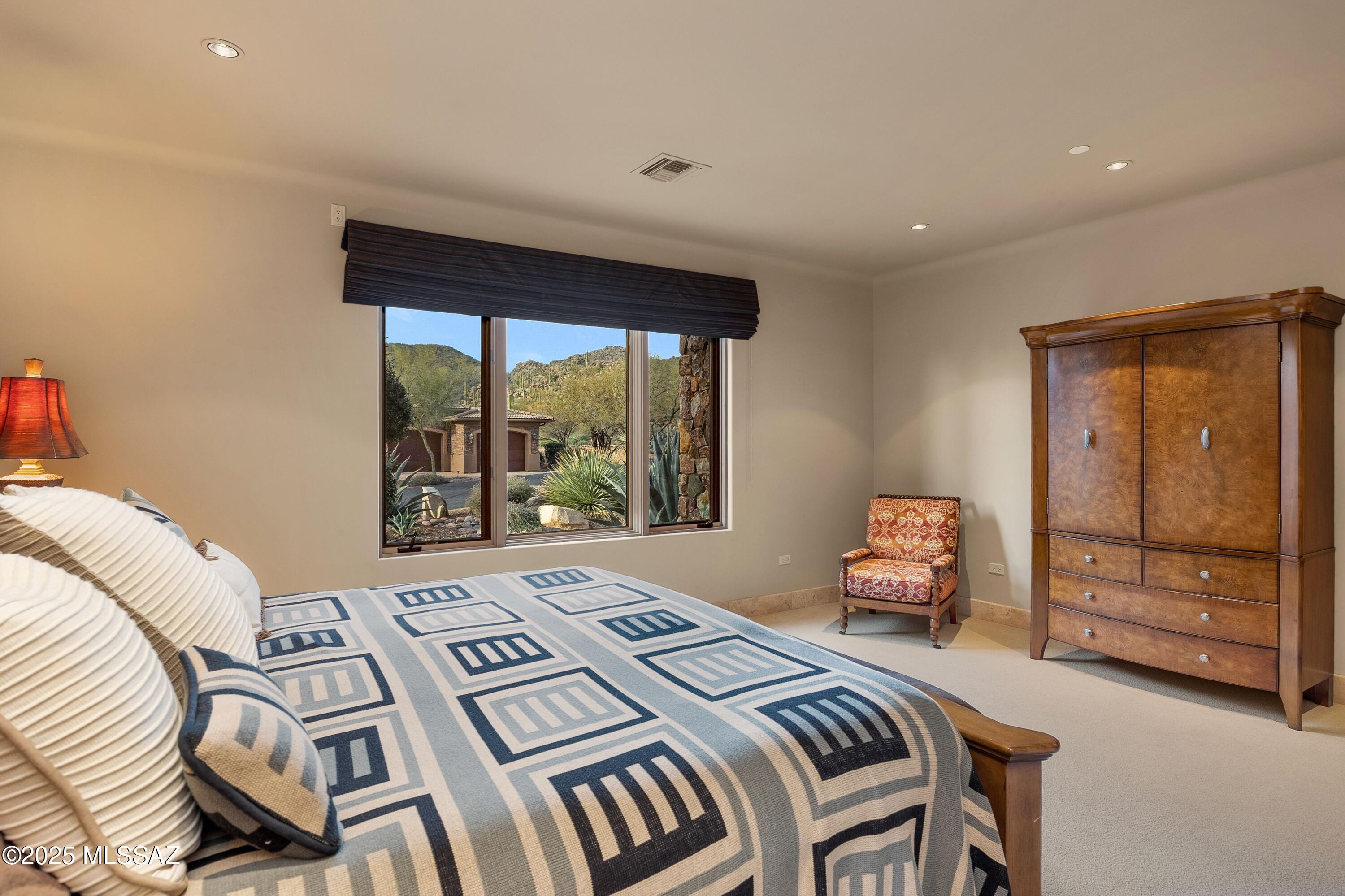 1222 W Tortolita Mountain Circle